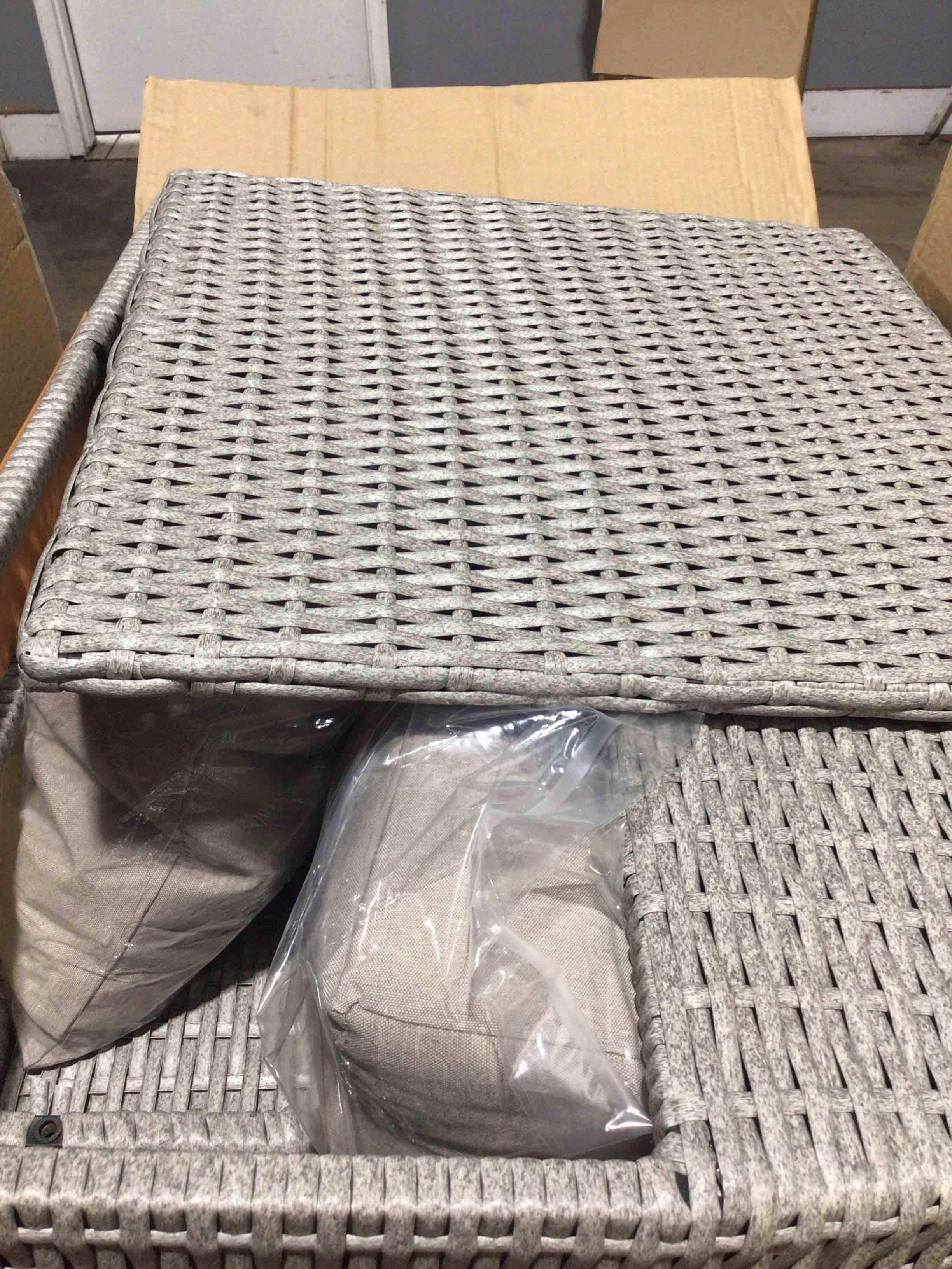 https://s3.amazonaws.com/lotting-images-prod/bidfta/TEA3481032_1757970394111.jpeg