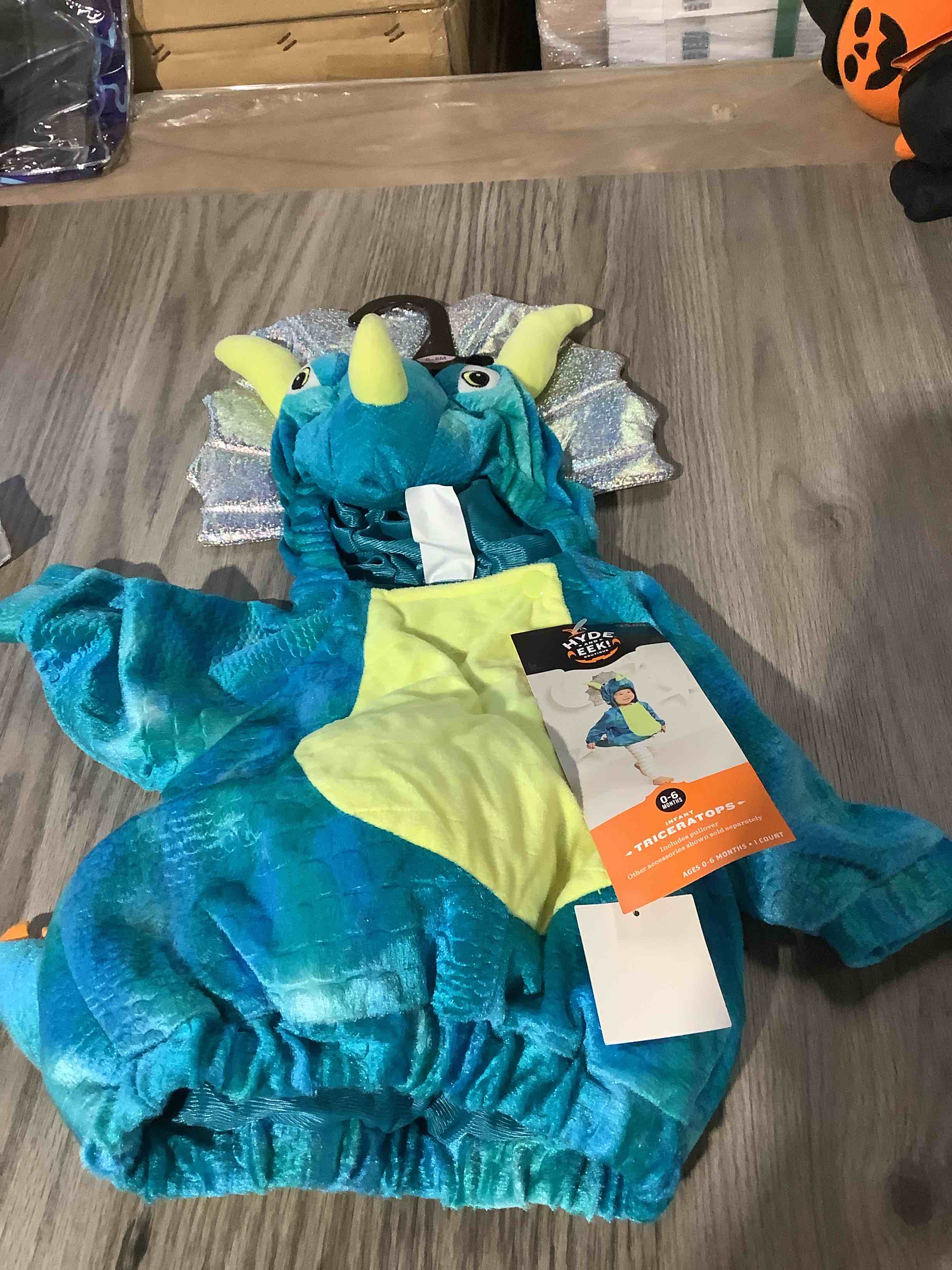 https://s3.amazonaws.com/lotting-images-prod/bidfta/TEA3481123_1758219472500.jpeg