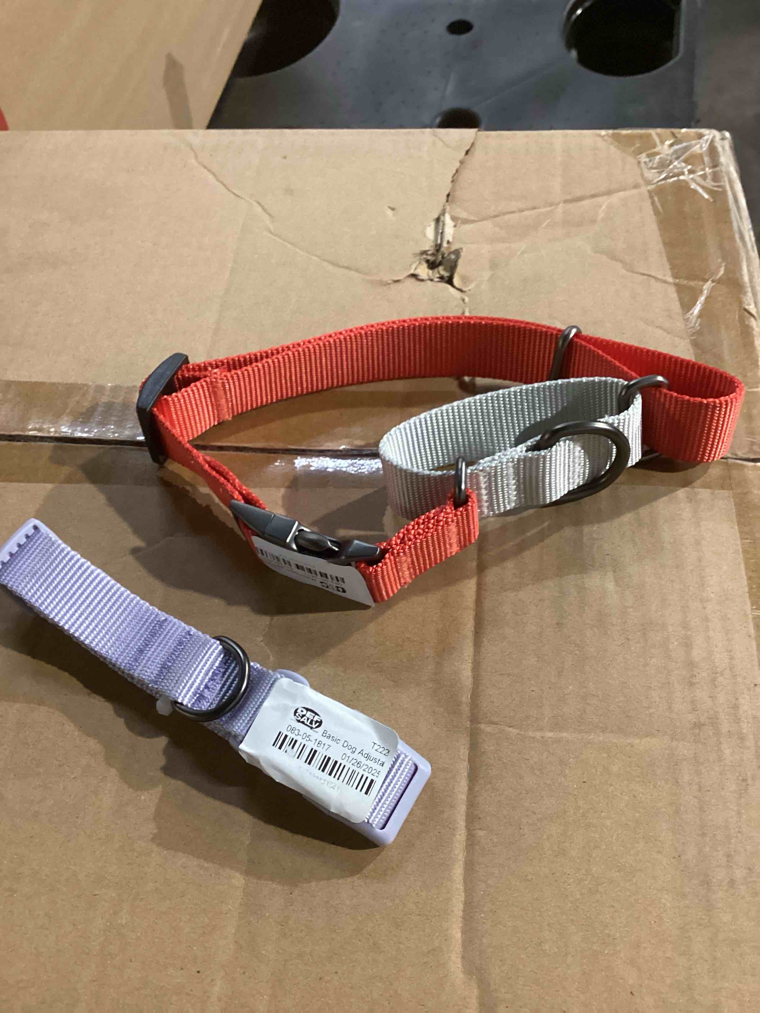 Adjustable dog collars