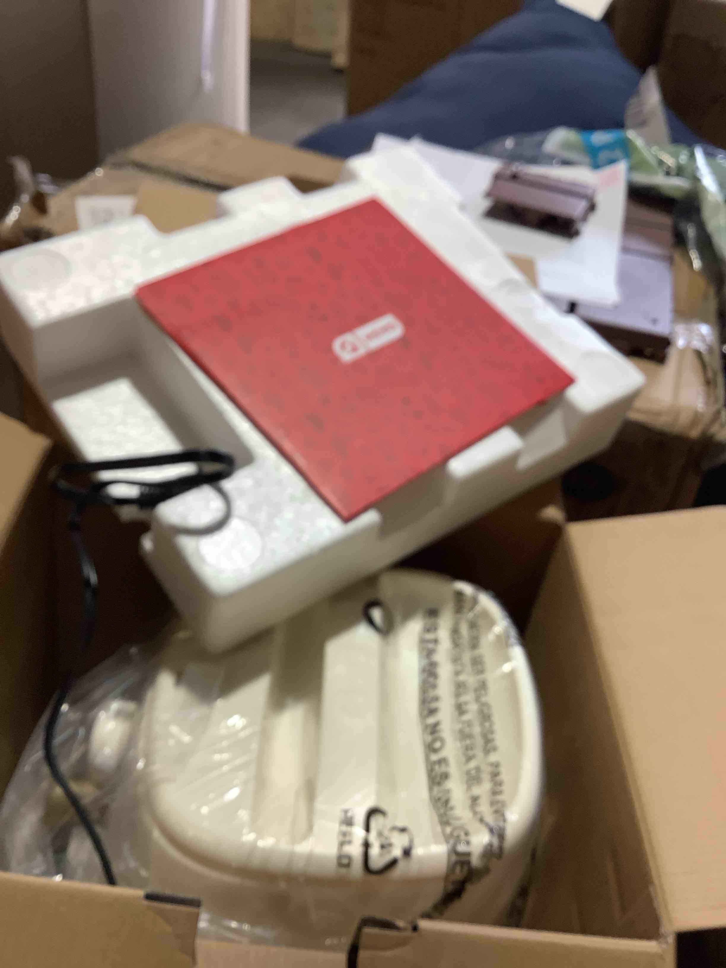 https://s3.amazonaws.com/lotting-images-prod/bidfta/TEA3481995_1759783645930.jpeg