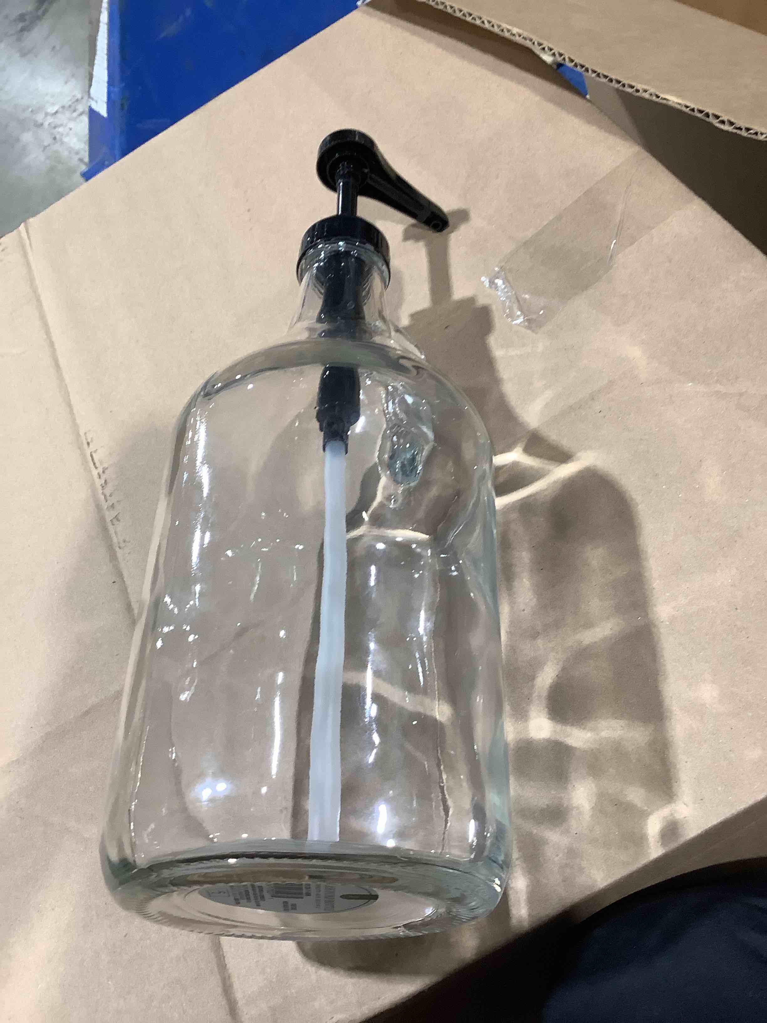 glass pump bottle 65 fl oz