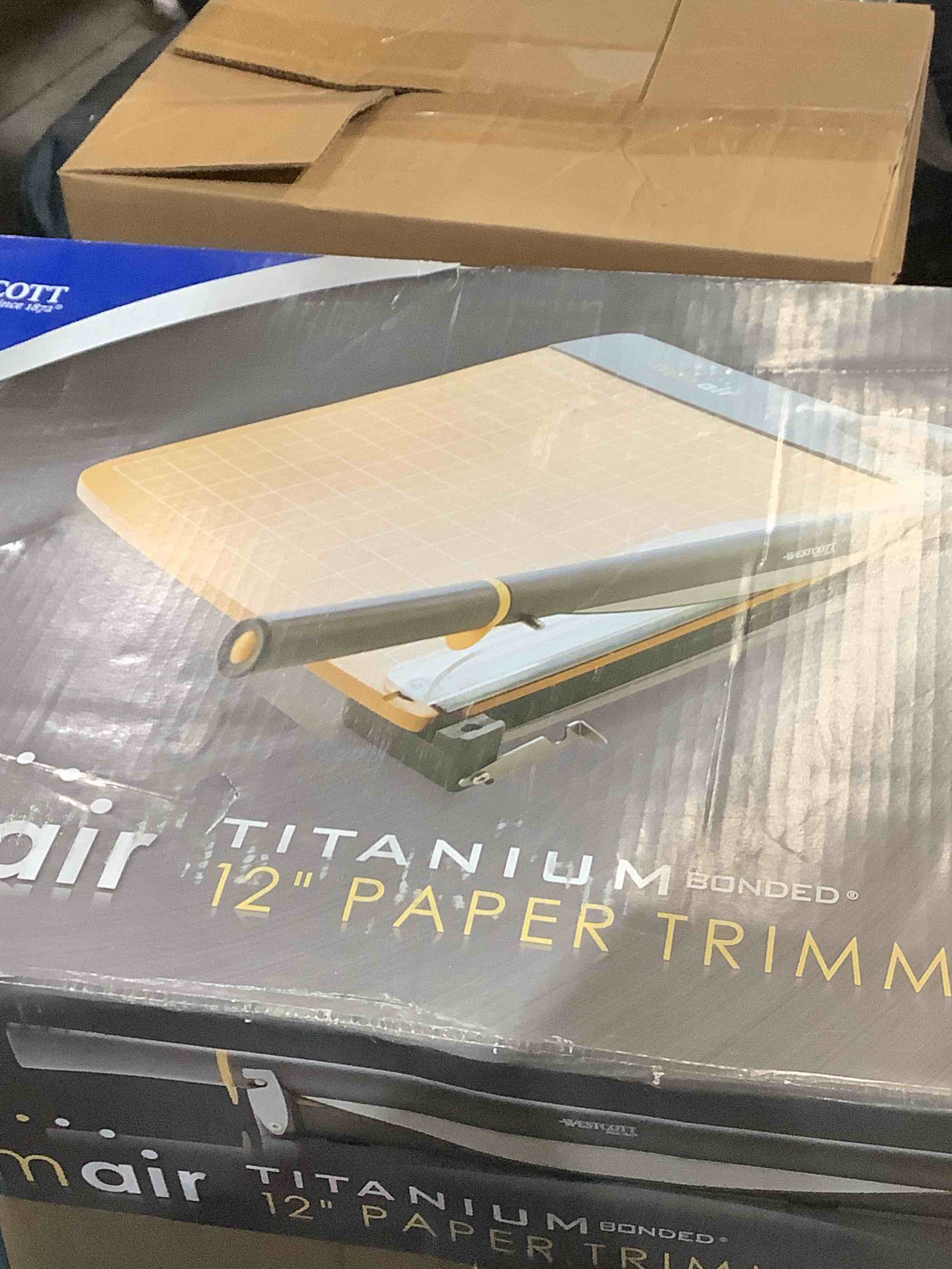 https://s3.amazonaws.com/lotting-images-prod/bidfta/TEA3482365_1760022467372.jpeg