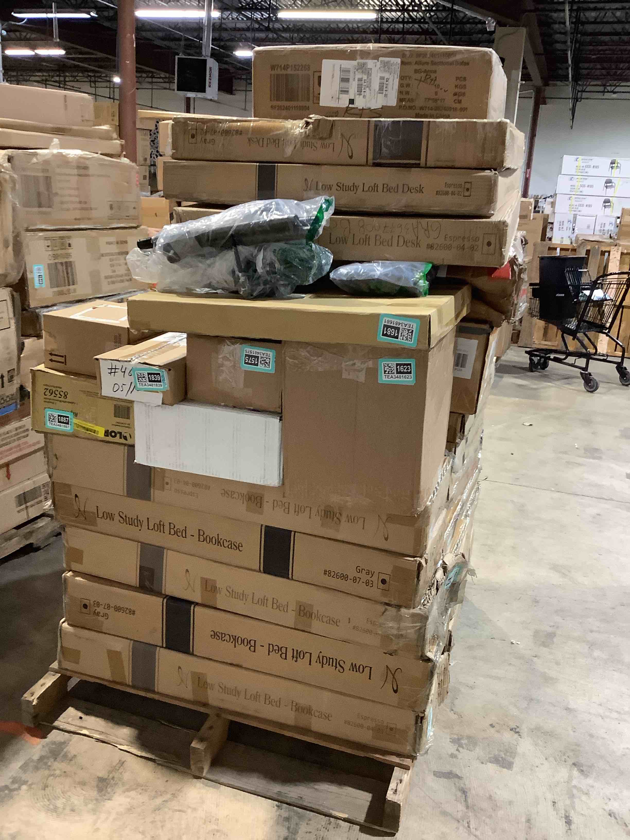 https://s3.amazonaws.com/lotting-images-prod/bidfta/TEA3482585_1760104143963.jpeg