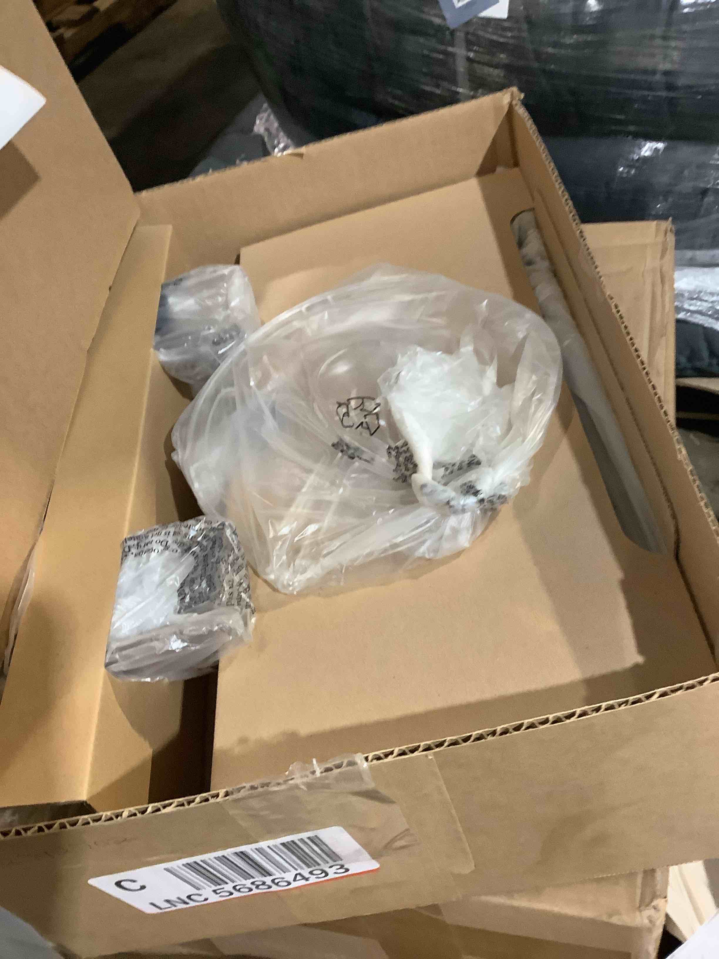 https://s3.amazonaws.com/lotting-images-prod/bidfta/TEA3482746_1760557596523.jpeg