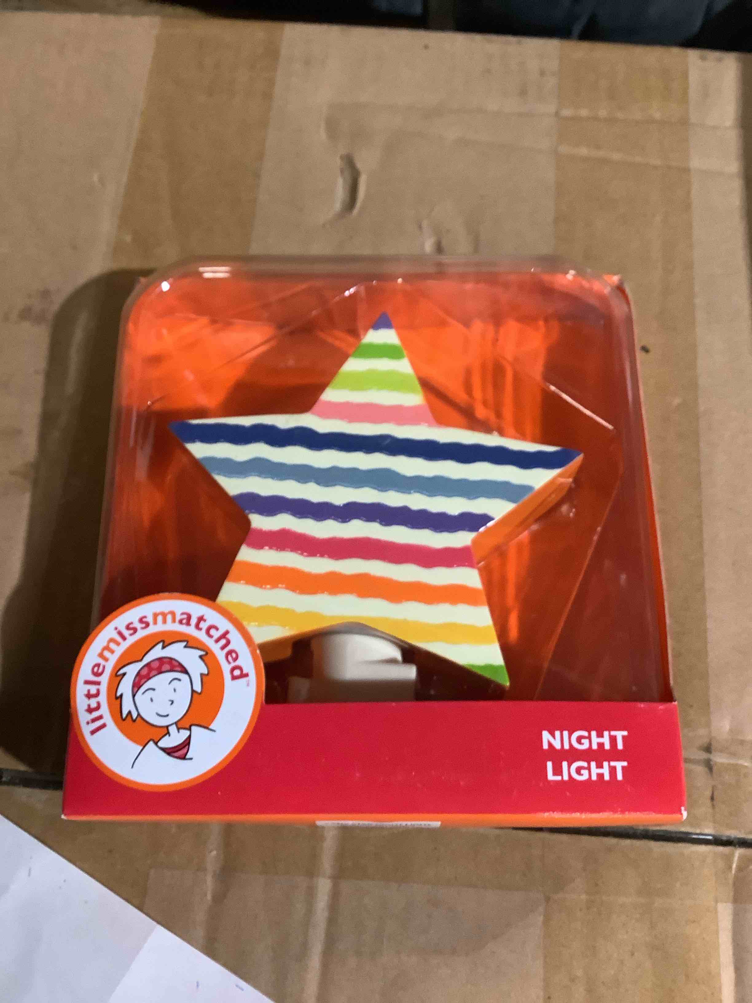 Little mismatch nightlight