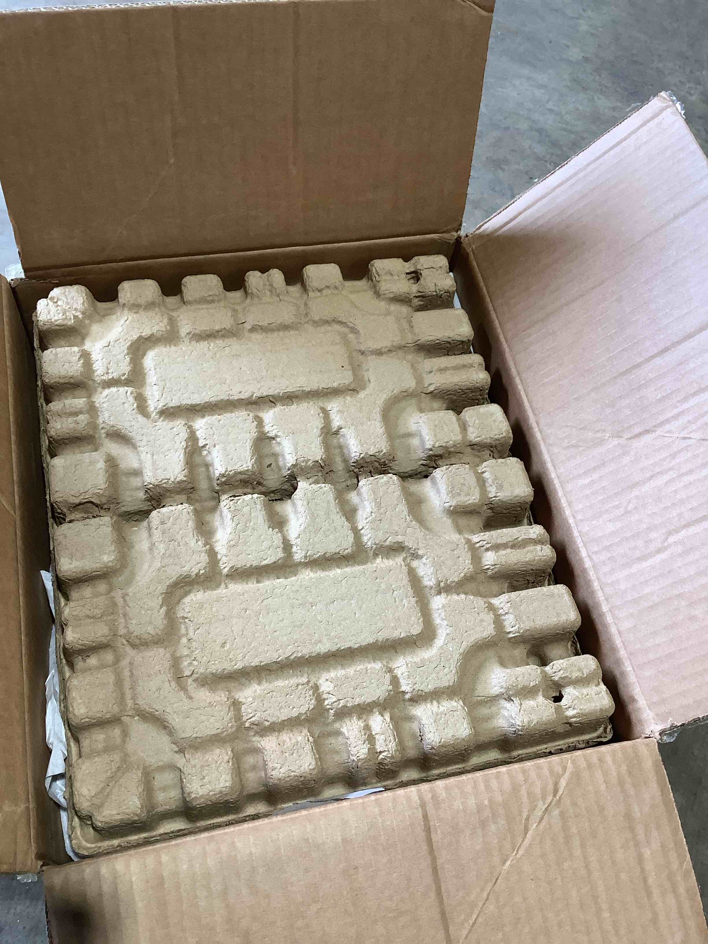 https://s3.amazonaws.com/lotting-images-prod/bidfta/TEA3483501_1761145261419.jpeg