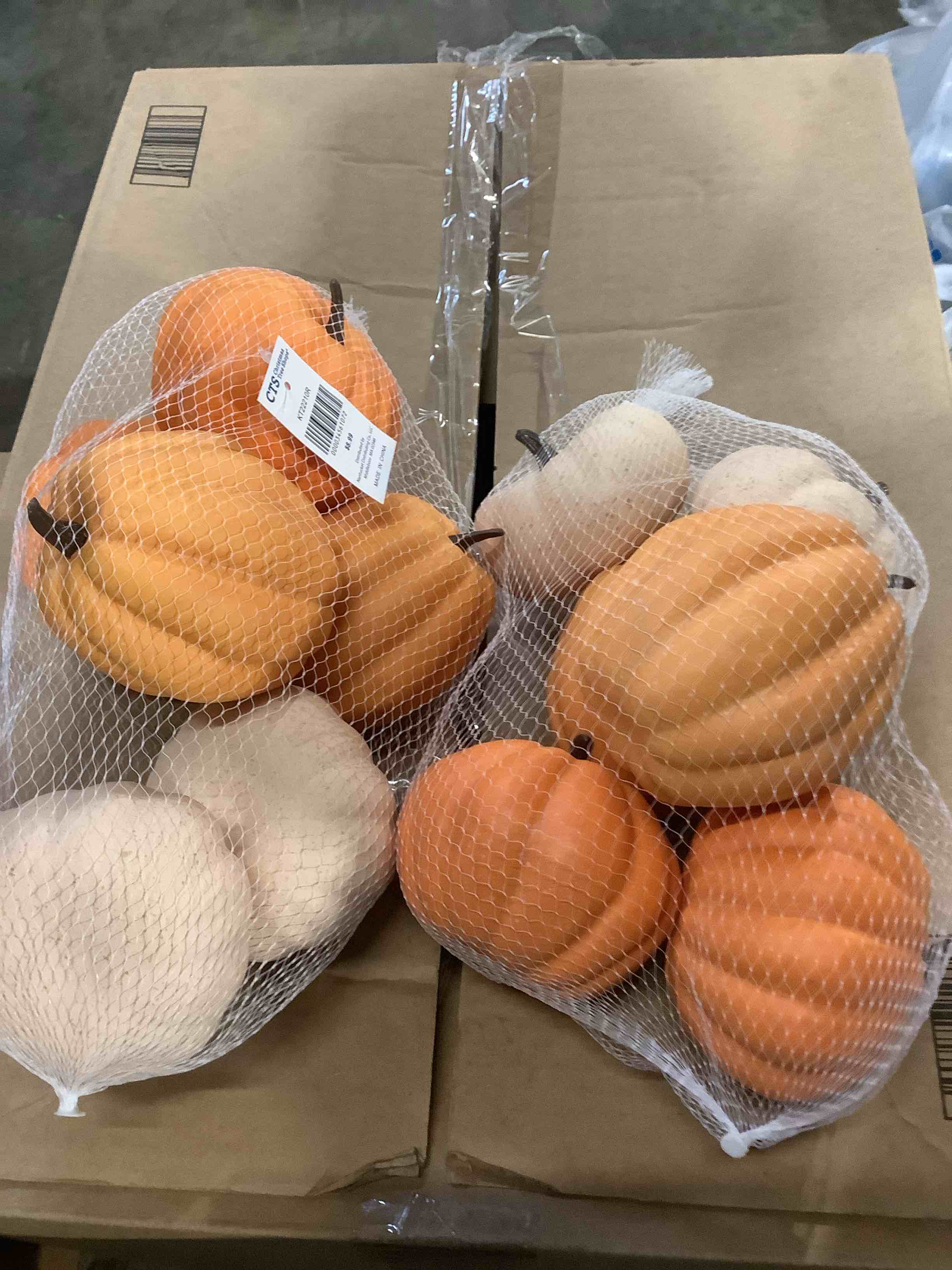 Decorative Halloween pumpkins, 6 pack