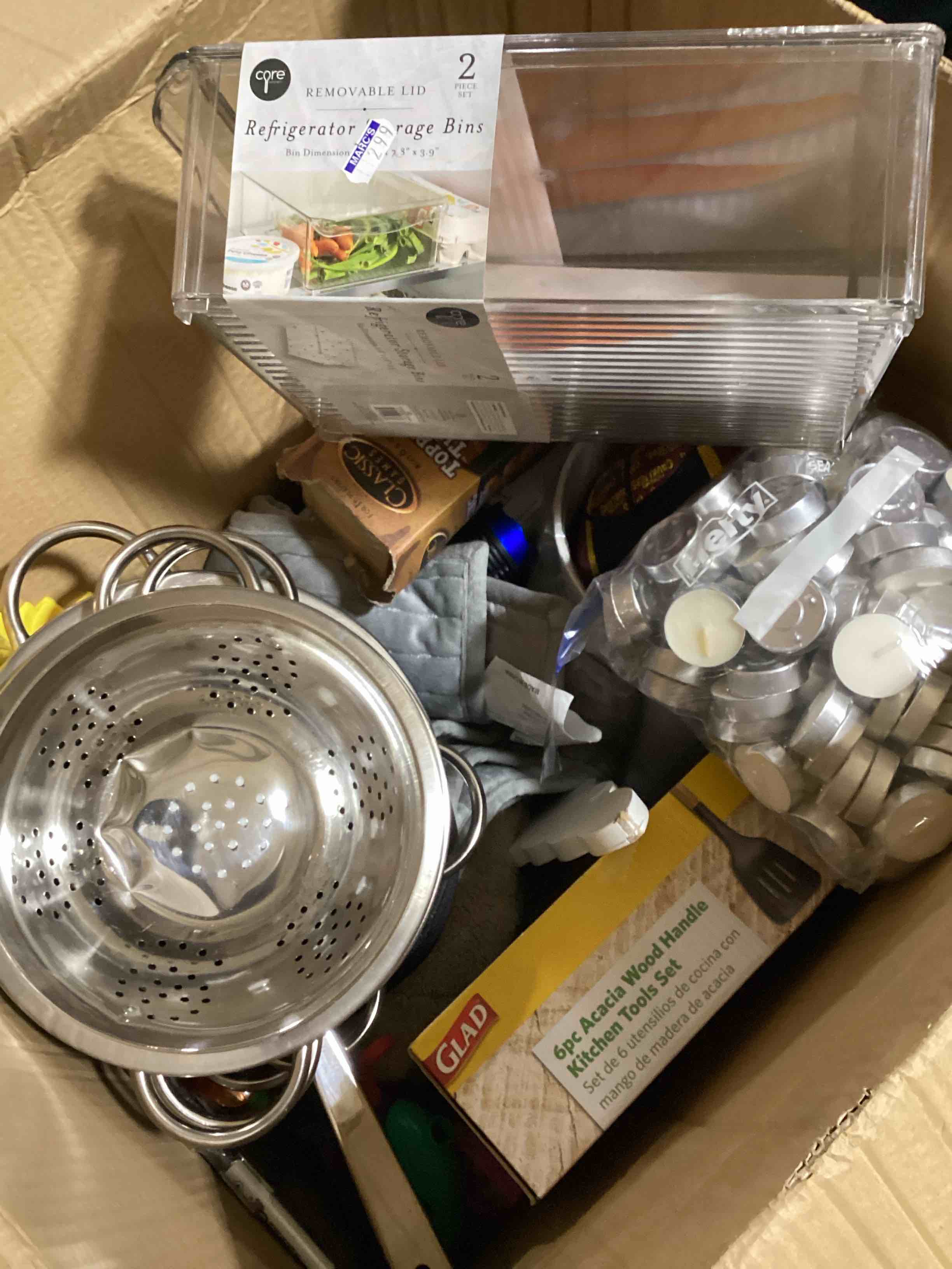 box lot of miscellaneous items 