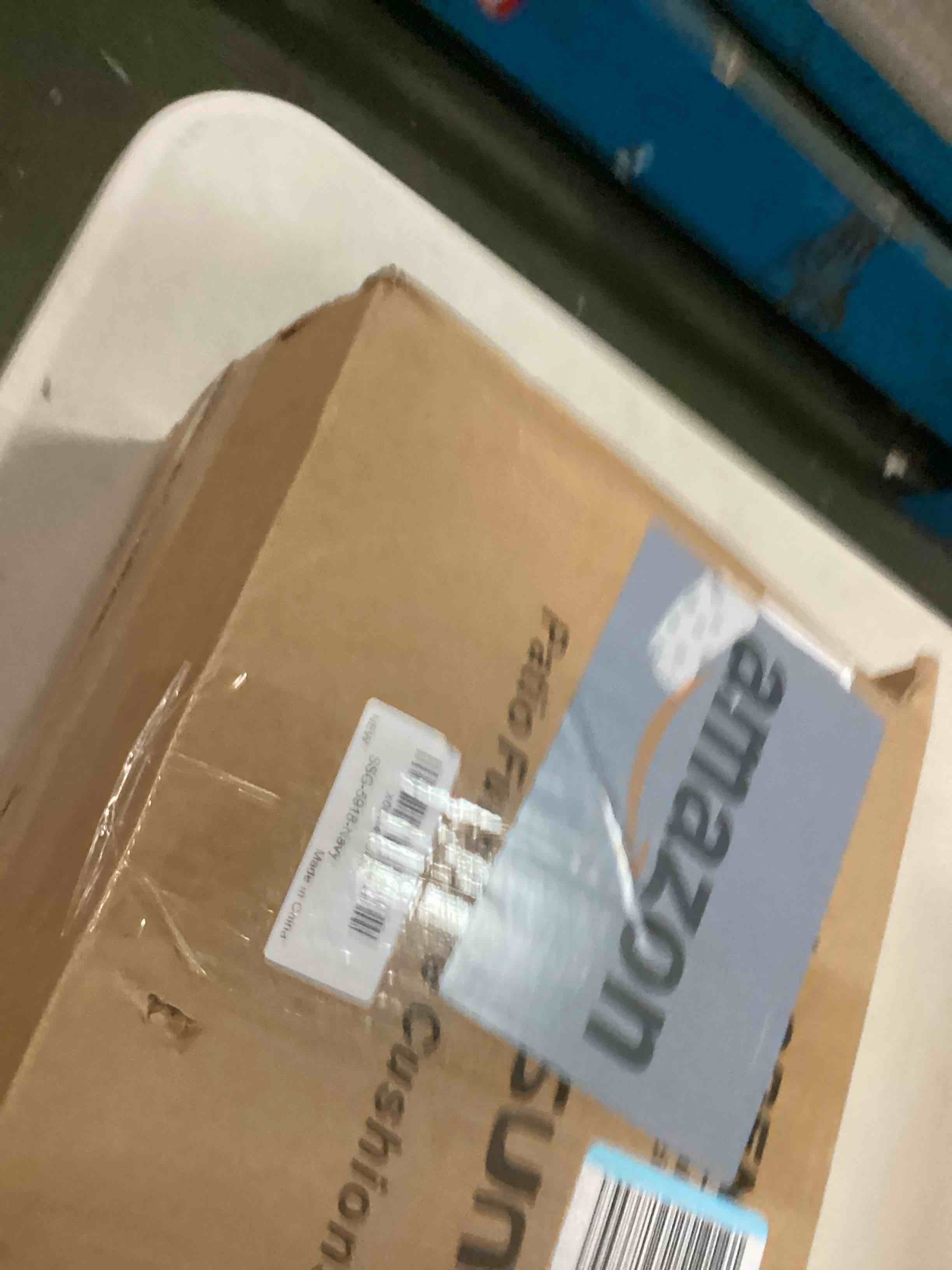 https://s3.amazonaws.com/lotting-images-prod/bidfta/TEA3499419_1750505902413.jpeg