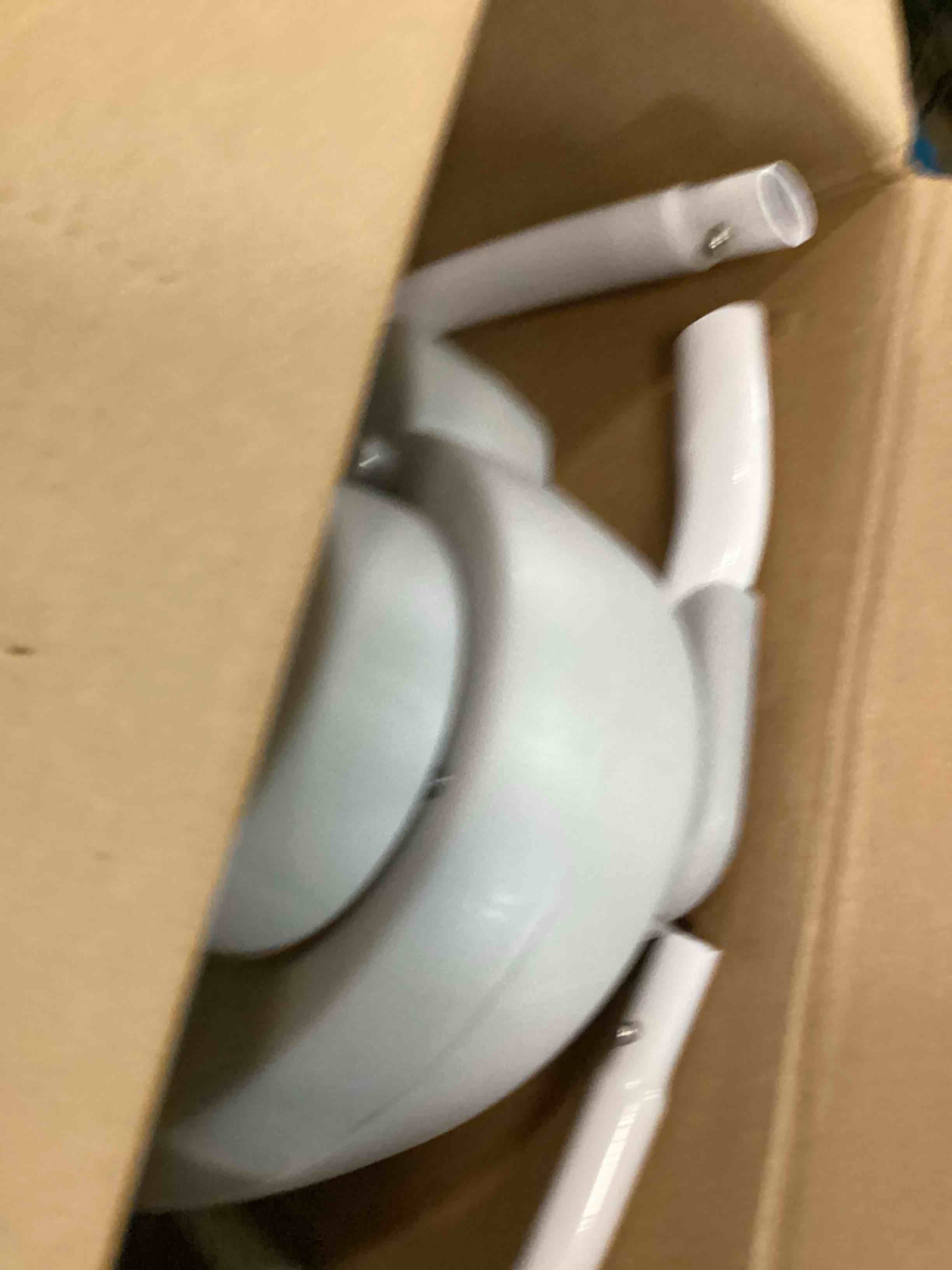 https://s3.amazonaws.com/lotting-images-prod/bidfta/TEA3499468_1750508565068.jpeg