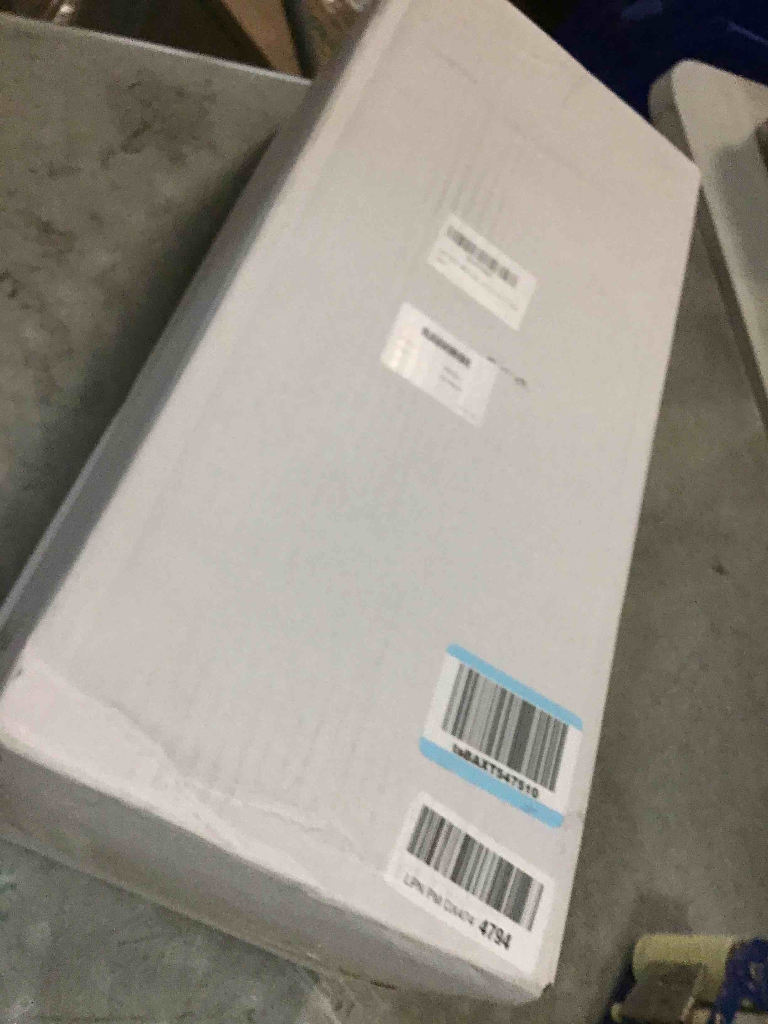 https://s3.amazonaws.com/lotting-images-prod/bidfta/TEA3500920_1750944636356.jpeg