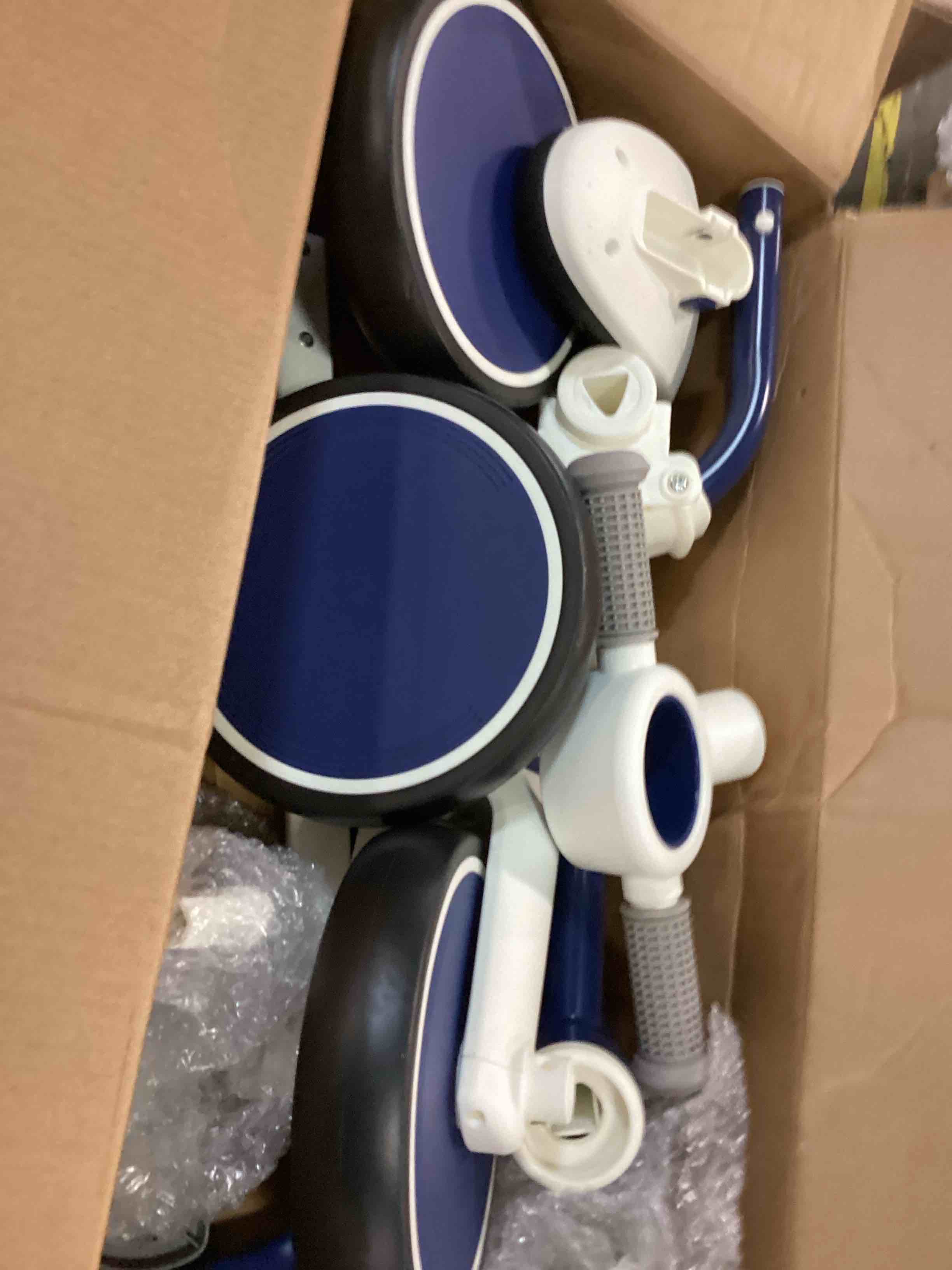 https://s3.amazonaws.com/lotting-images-prod/bidfta/TEA3501632_1751286806318.jpeg
