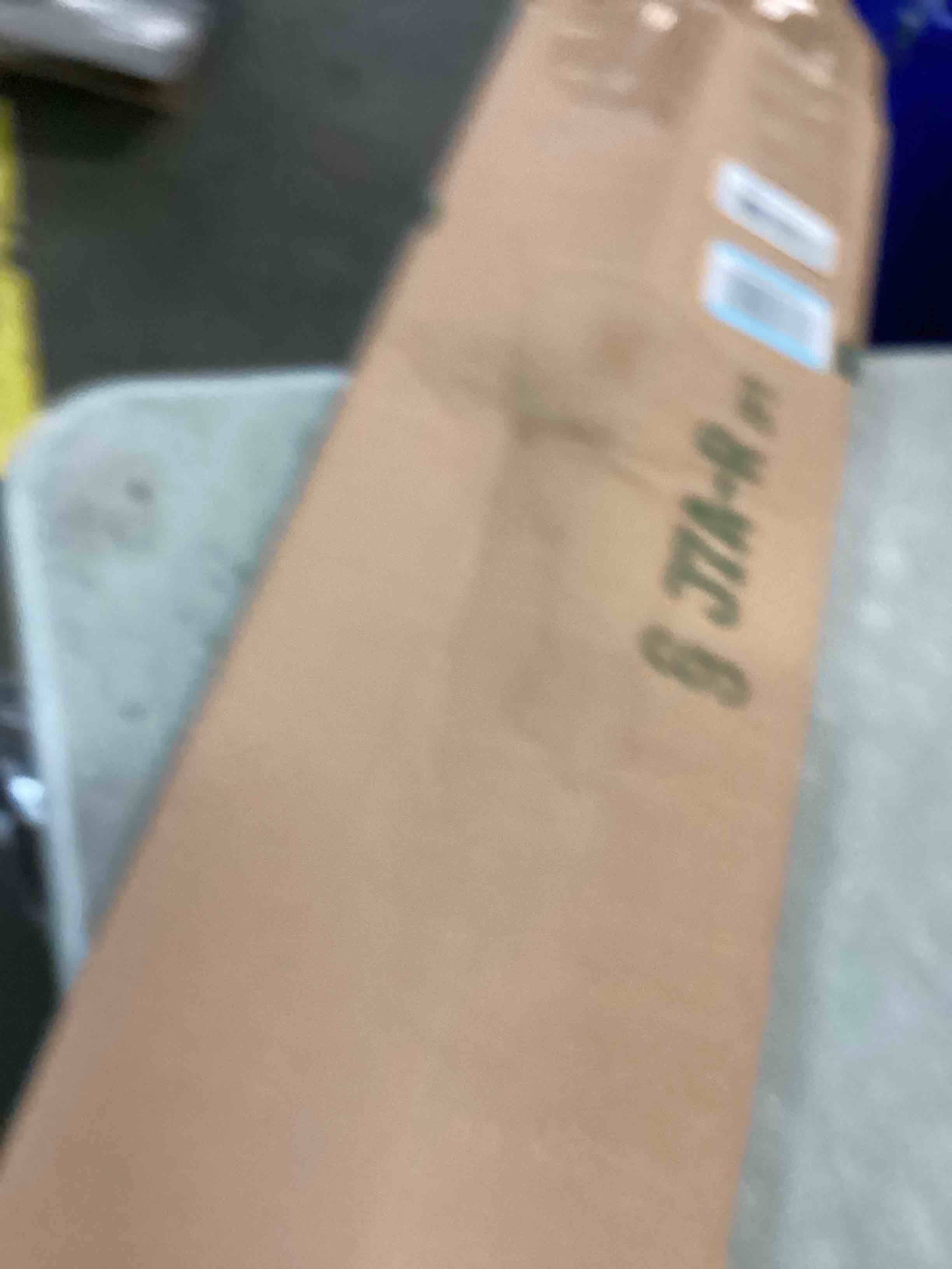 https://s3.amazonaws.com/lotting-images-prod/bidfta/TEA3501671_1751289341157.jpeg