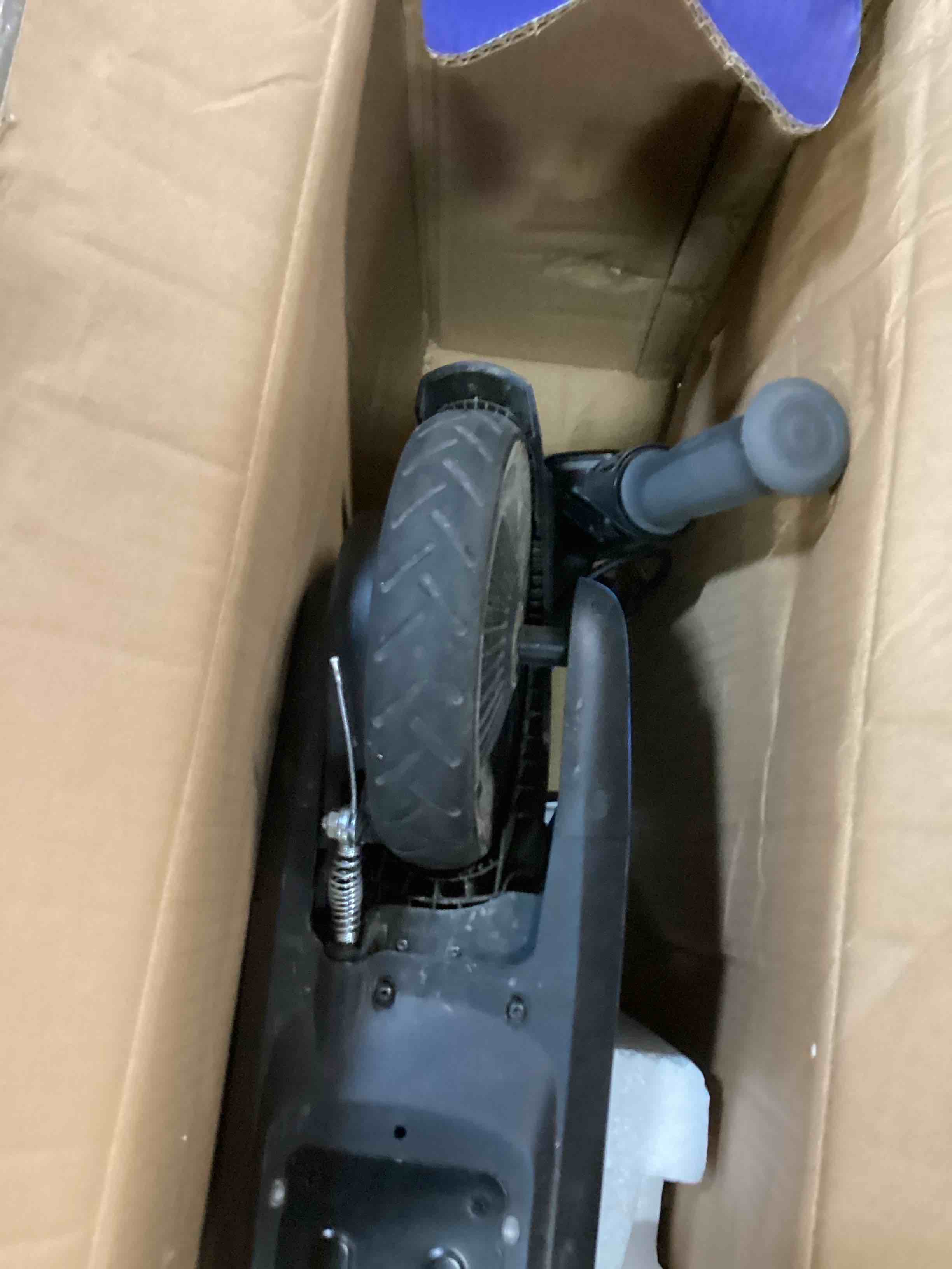 https://s3.amazonaws.com/lotting-images-prod/bidfta/TEA3501683_1751290509956.jpeg