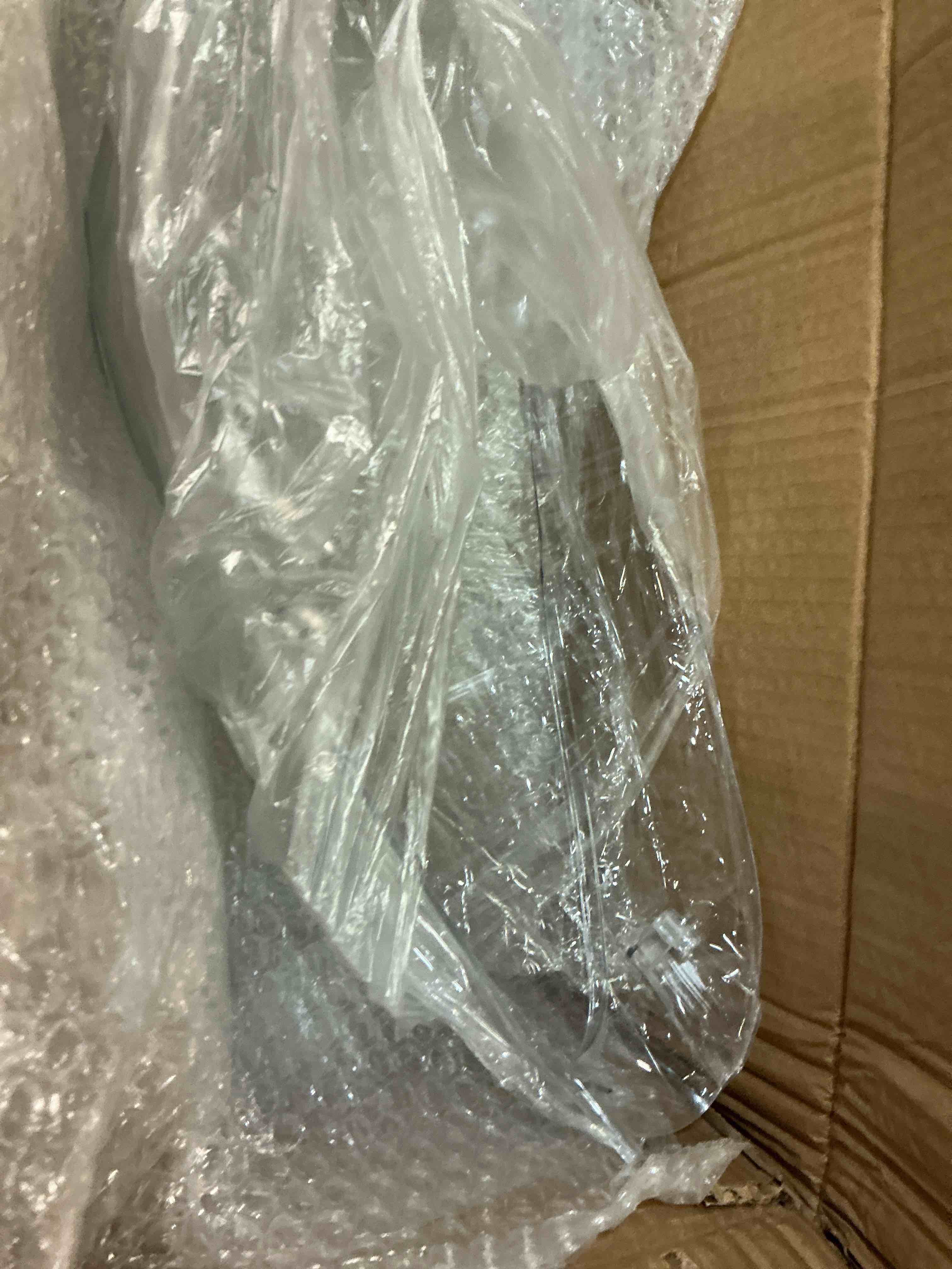 https://s3.amazonaws.com/lotting-images-prod/bidfta/TEA3501806_1751299203321.jpeg