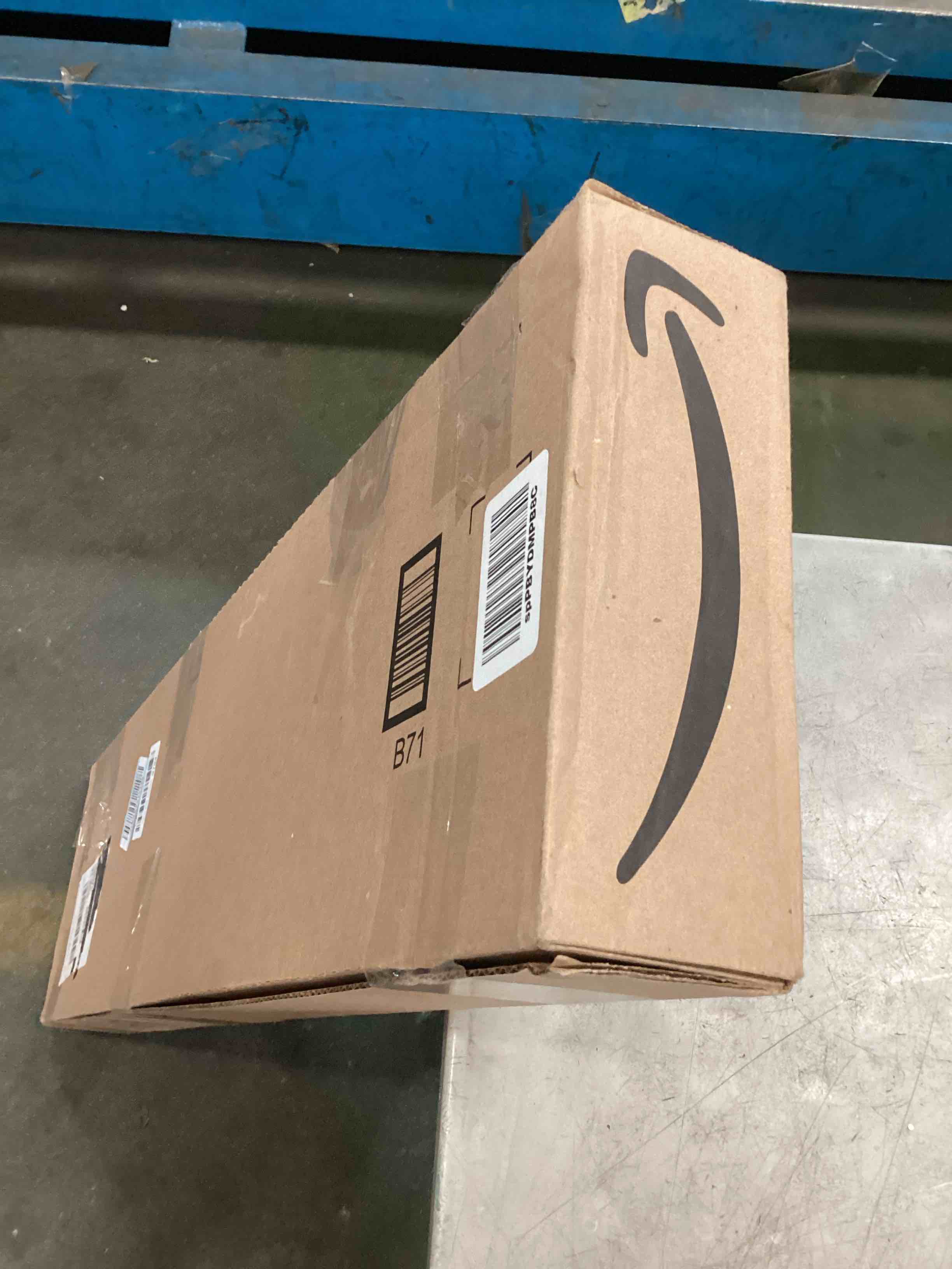 https://s3.amazonaws.com/lotting-images-prod/bidfta/TEA3505412_1751052189042.jpeg
