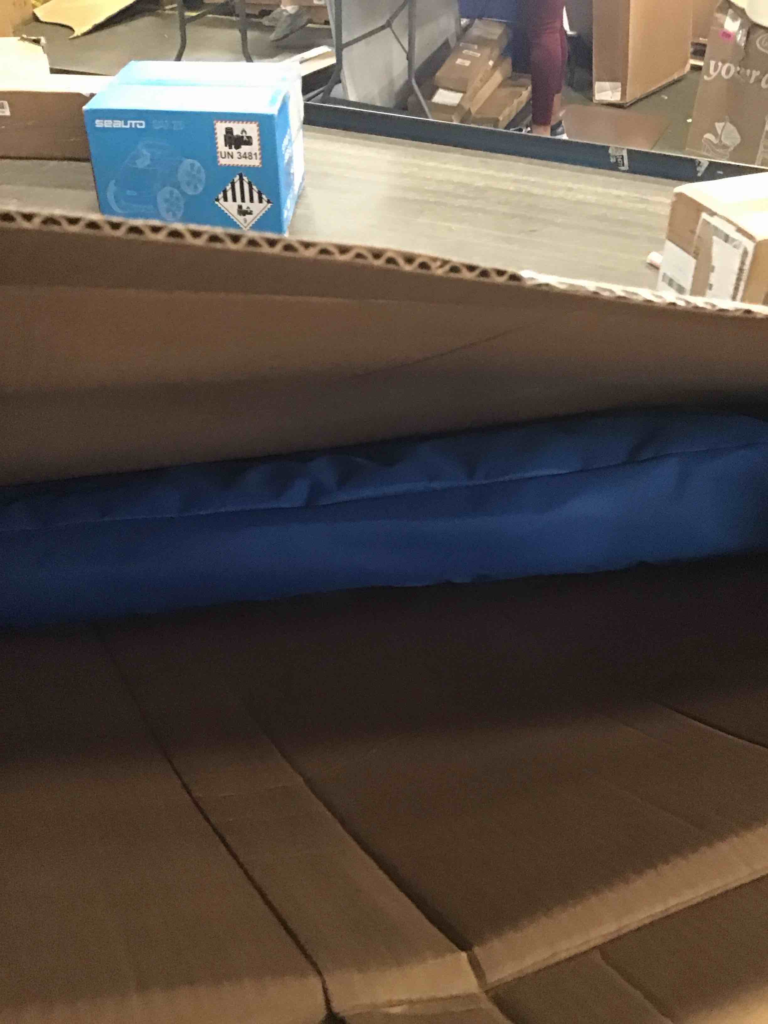 https://s3.amazonaws.com/lotting-images-prod/bidfta/TEA3511276_1752595339256.jpeg