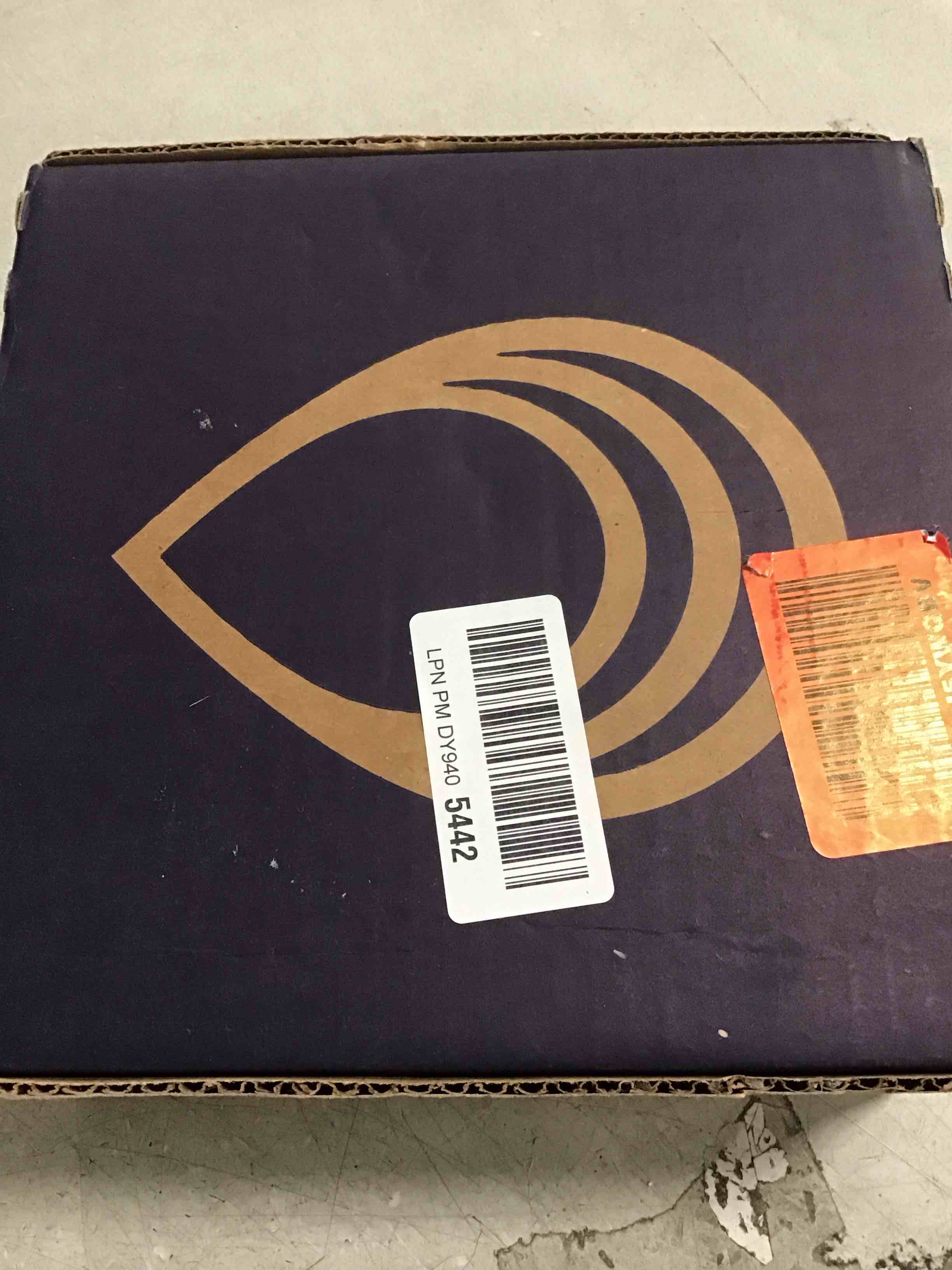https://s3.amazonaws.com/lotting-images-prod/bidfta/TEA3511339_1752608090268.jpeg