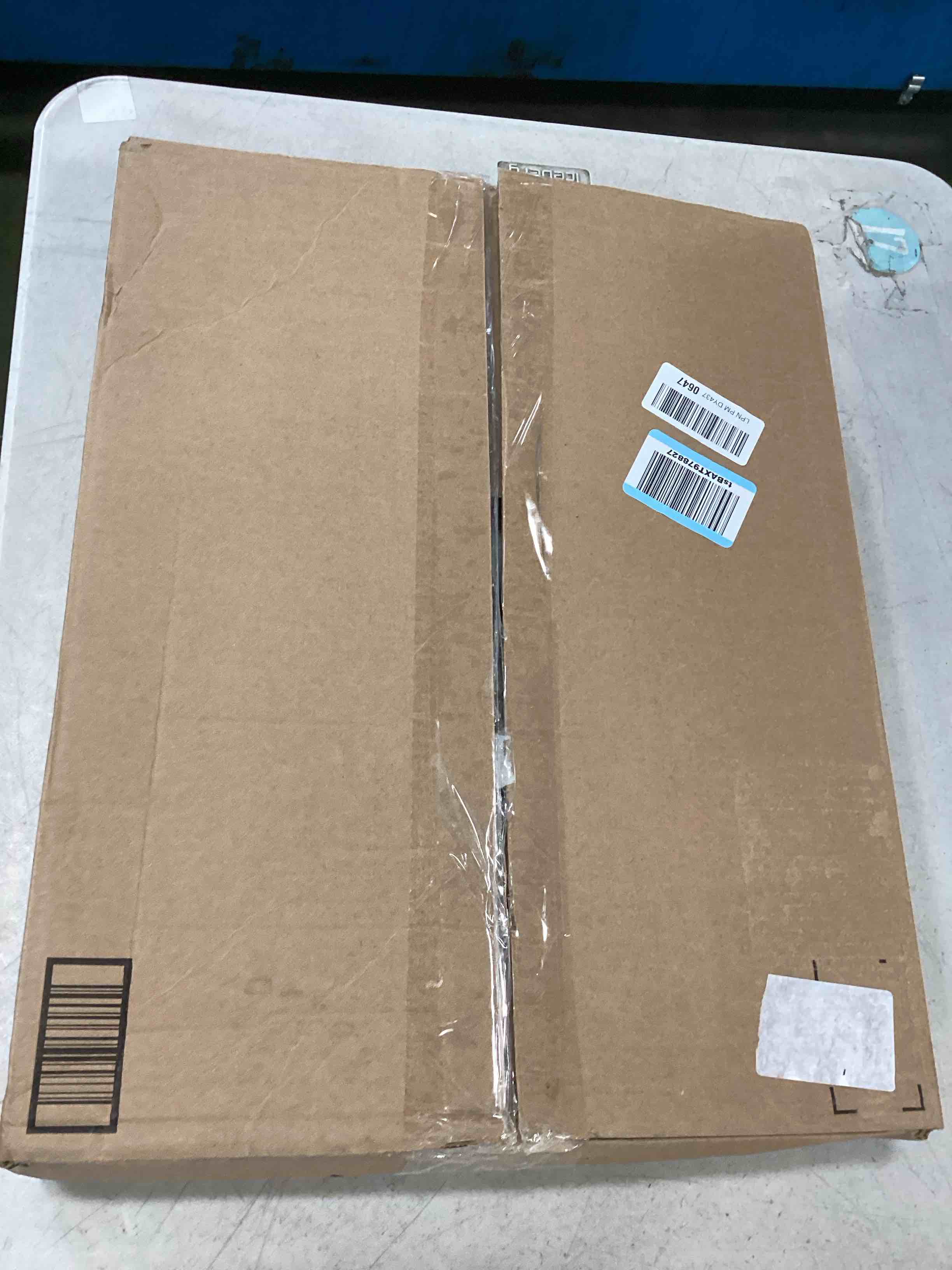 https://s3.amazonaws.com/lotting-images-prod/bidfta/TEA3517627_1750271911136.jpeg