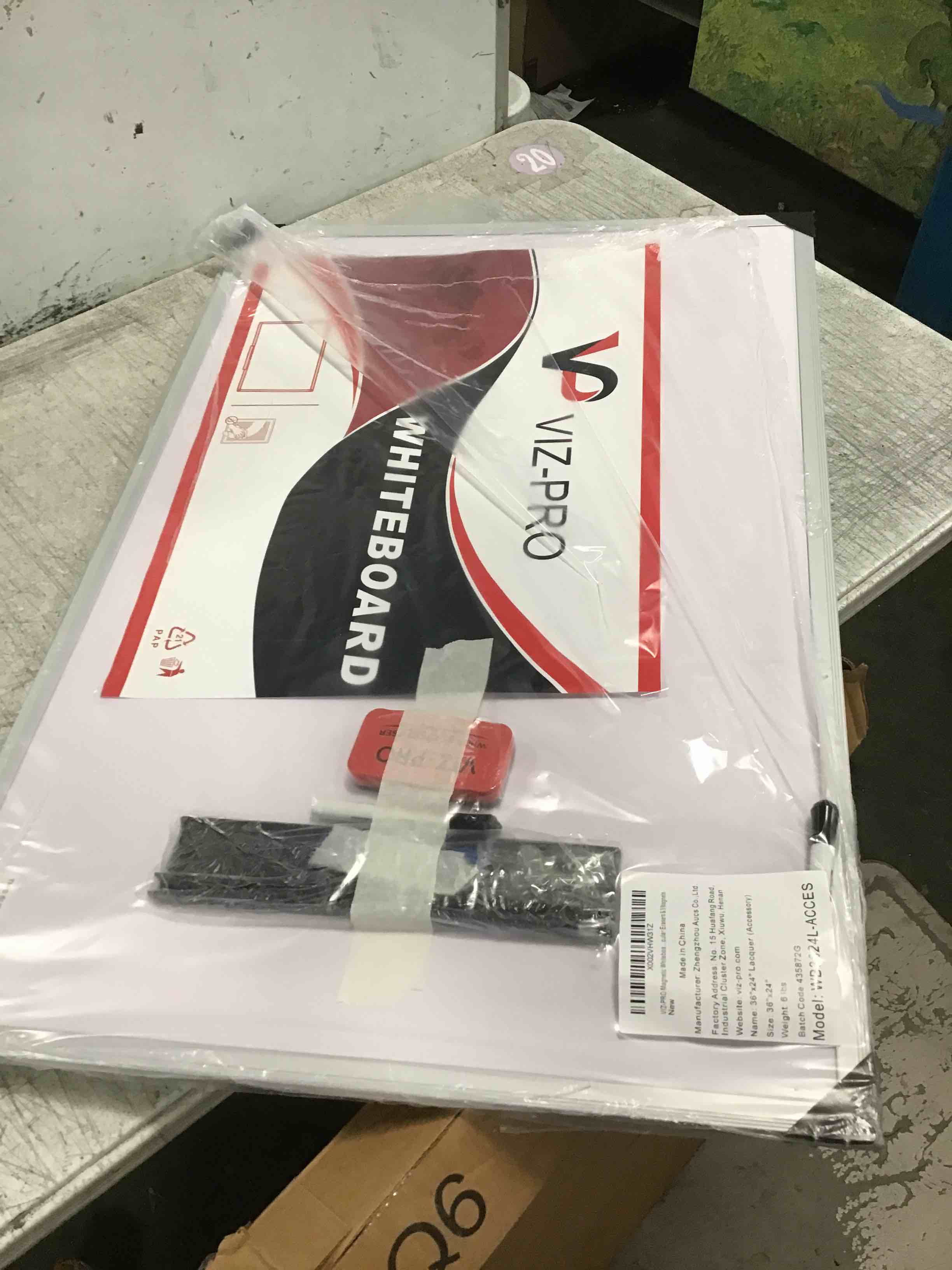 https://s3.amazonaws.com/lotting-images-prod/bidfta/TEA3517720_1750340645523.jpeg