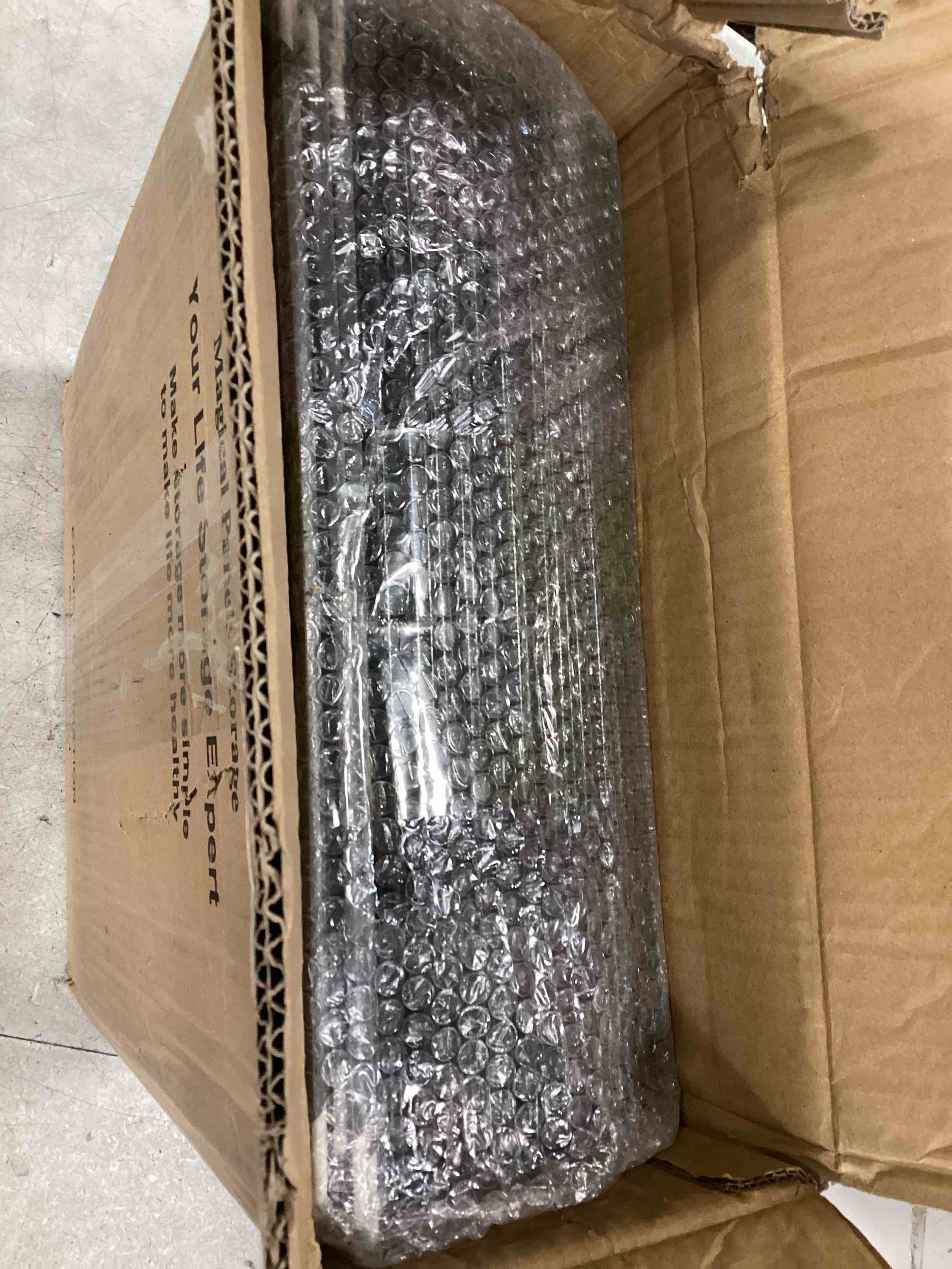 https://s3.amazonaws.com/lotting-images-prod/bidfta/TEA3518133_1750505145350.jpeg