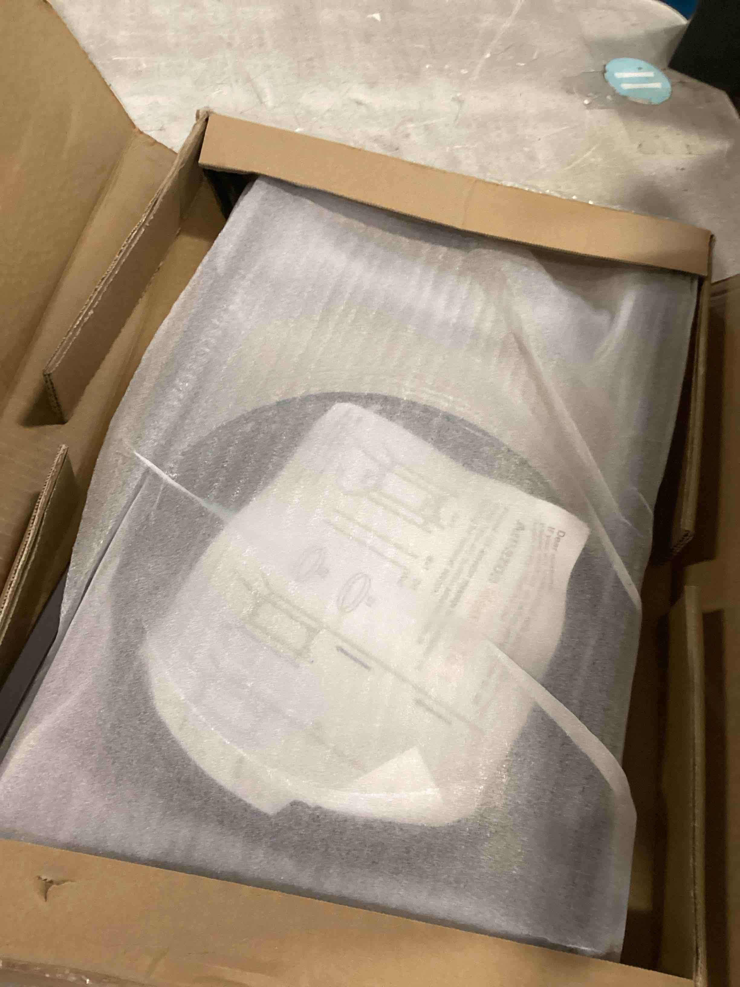 https://s3.amazonaws.com/lotting-images-prod/bidfta/TEA3518286_1750525128386.jpeg