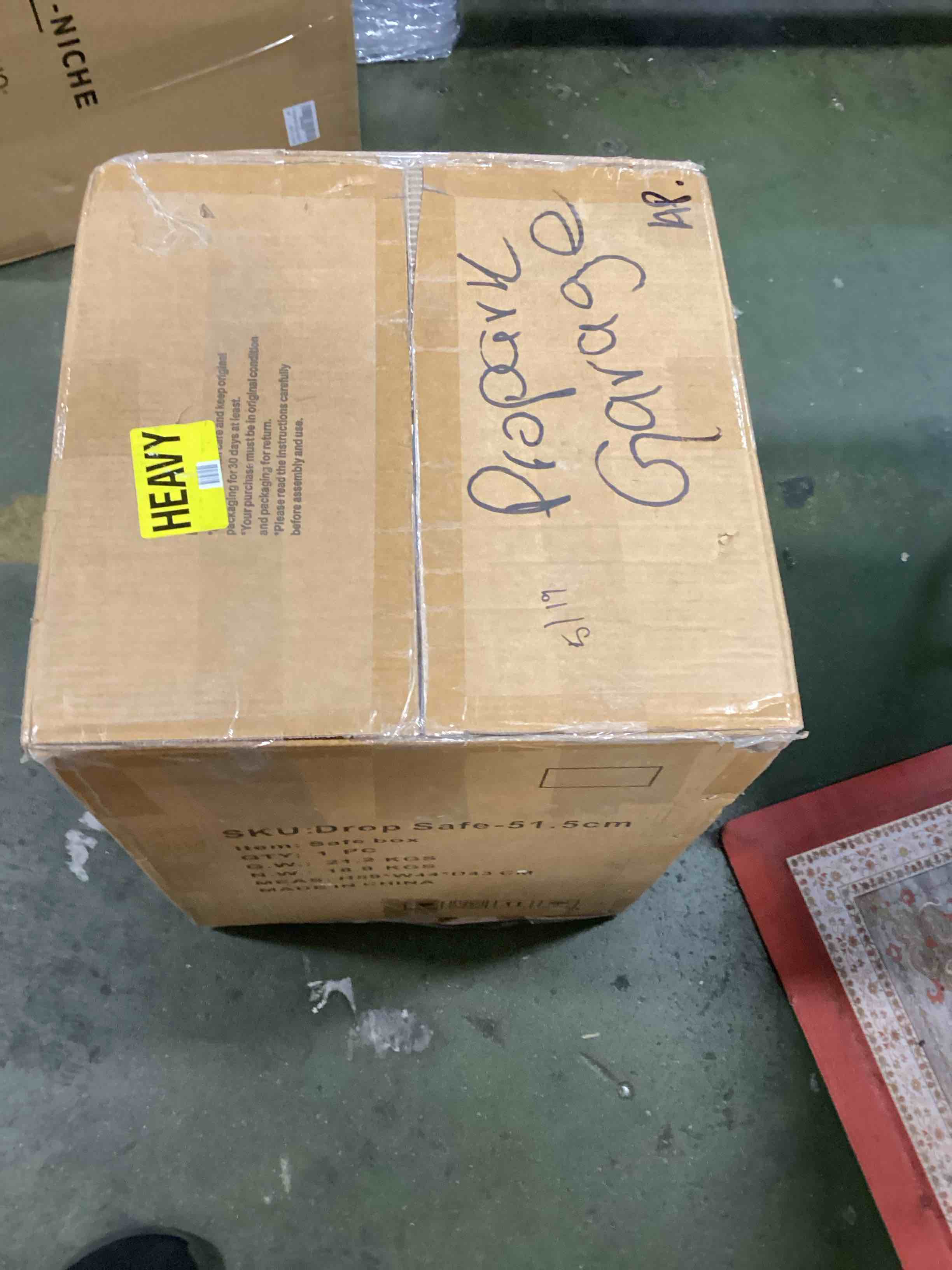 https://s3.amazonaws.com/lotting-images-prod/bidfta/TEA3518313_1750526986526.jpeg