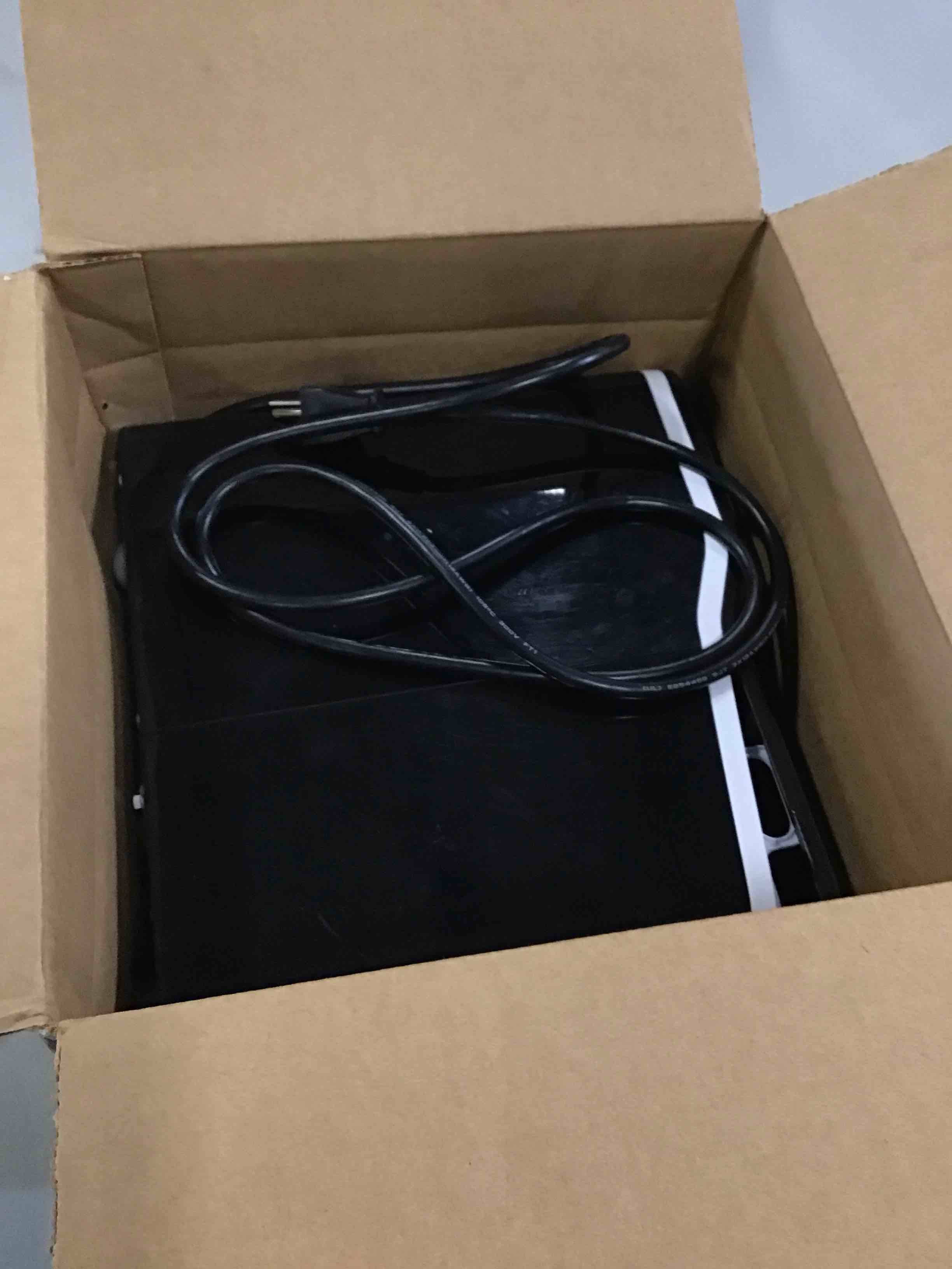 https://s3.amazonaws.com/lotting-images-prod/bidfta/TEA3519403_1751052434160.jpeg
