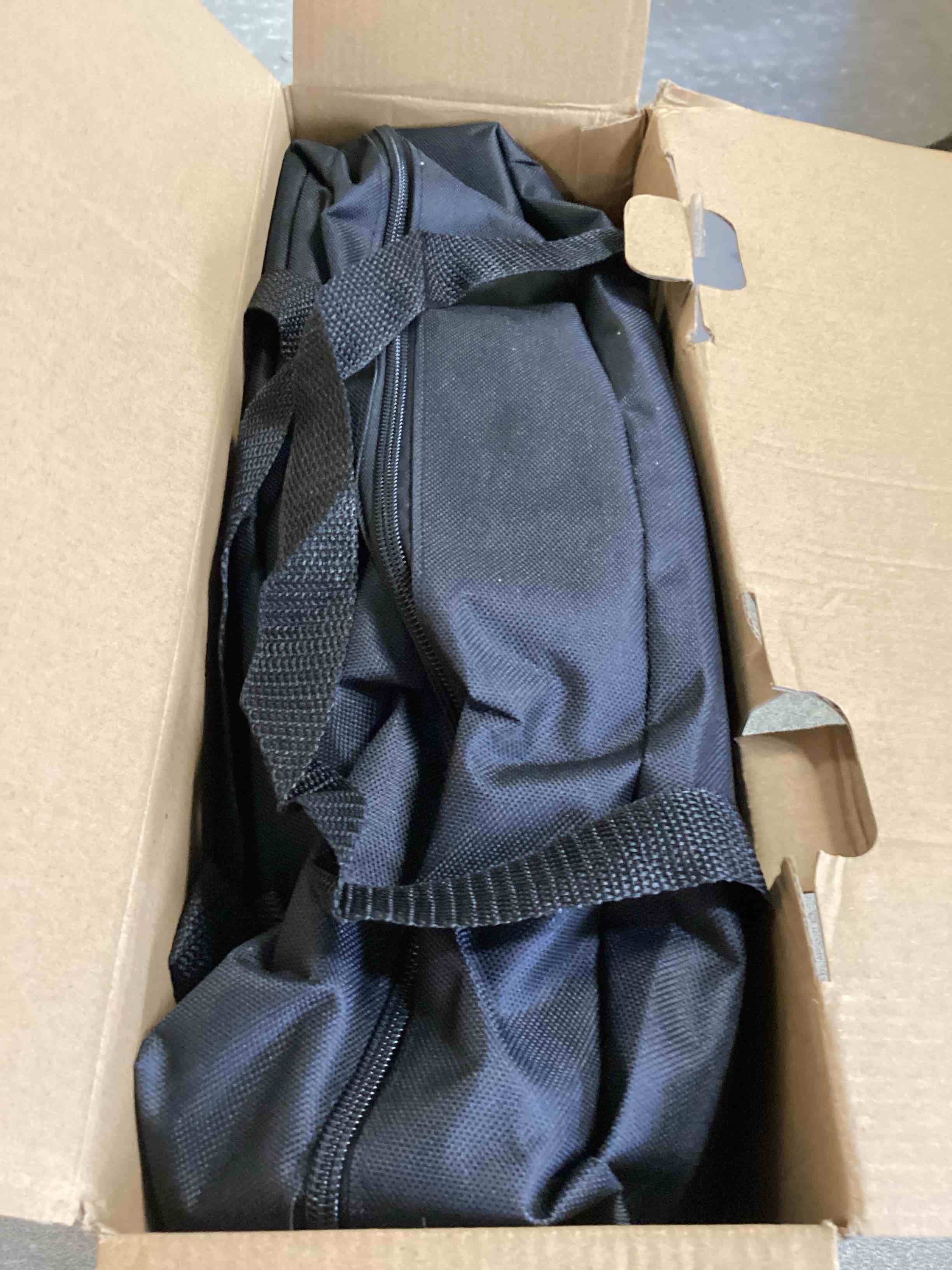 https://s3.amazonaws.com/lotting-images-prod/bidfta/TEA3521360_1749221047174.jpeg