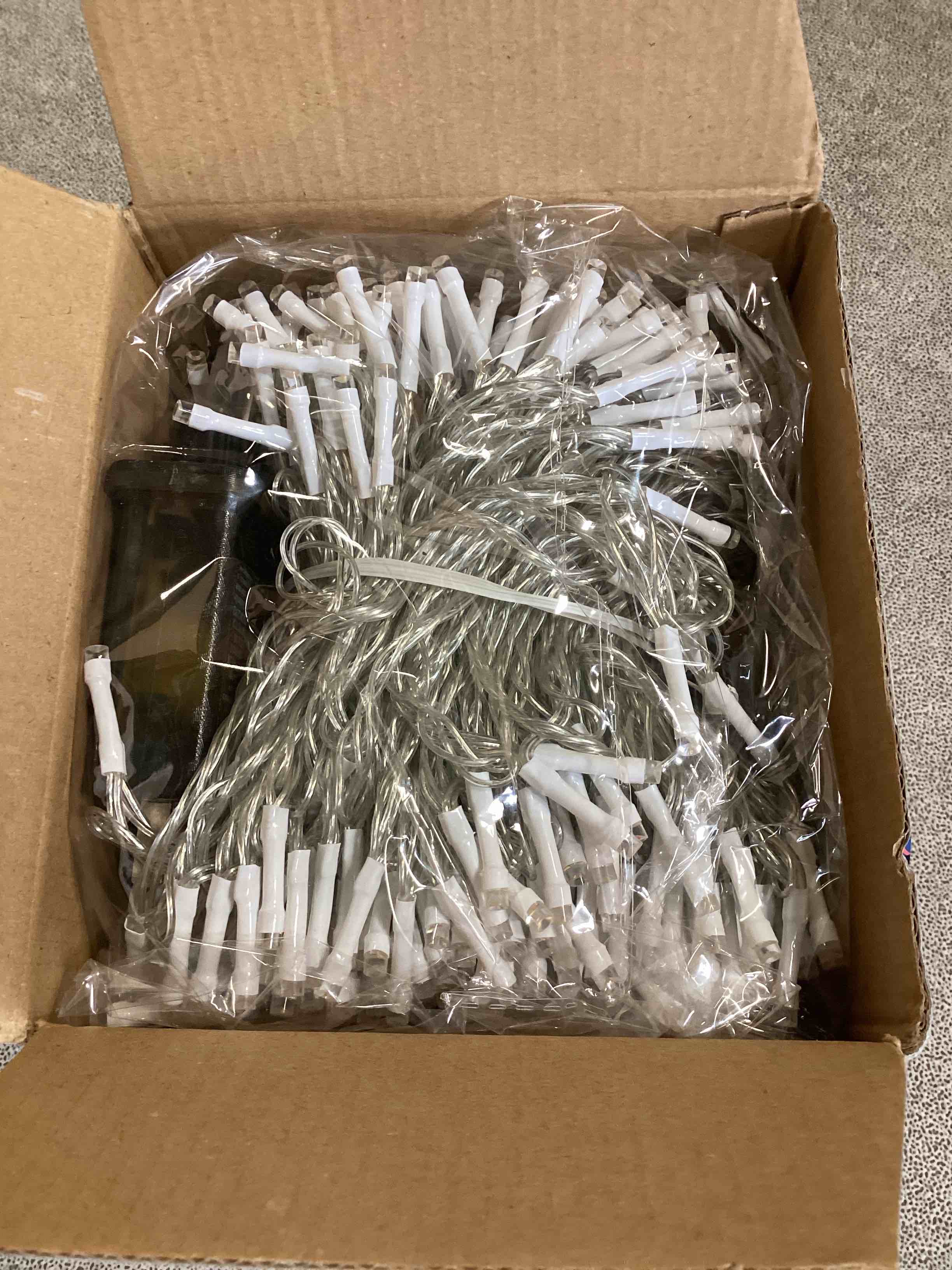 https://s3.amazonaws.com/lotting-images-prod/bidfta/TEA3521365_1749220711191.jpeg