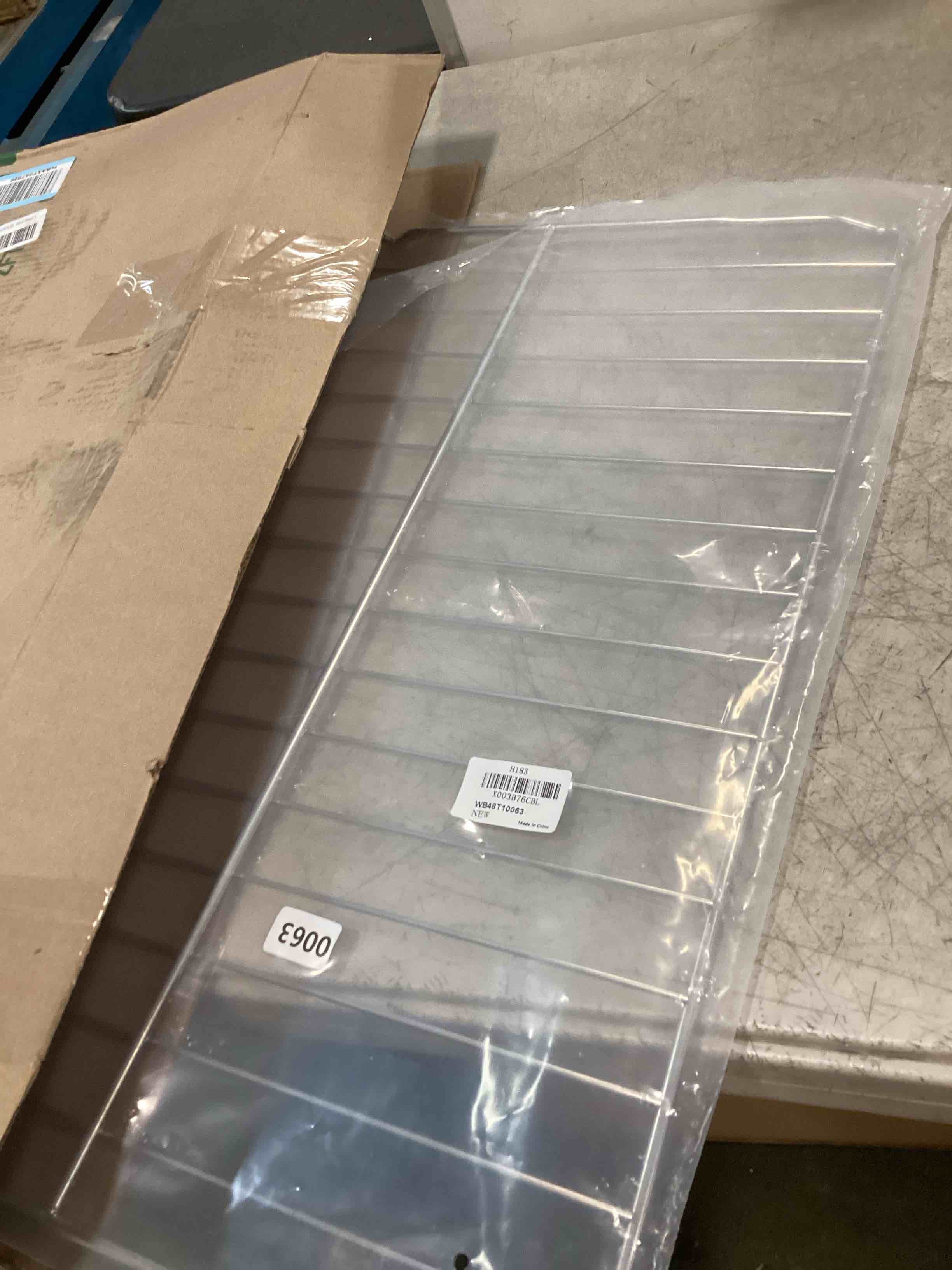 https://s3.amazonaws.com/lotting-images-prod/bidfta/TEA3521700_1749309613950.jpeg