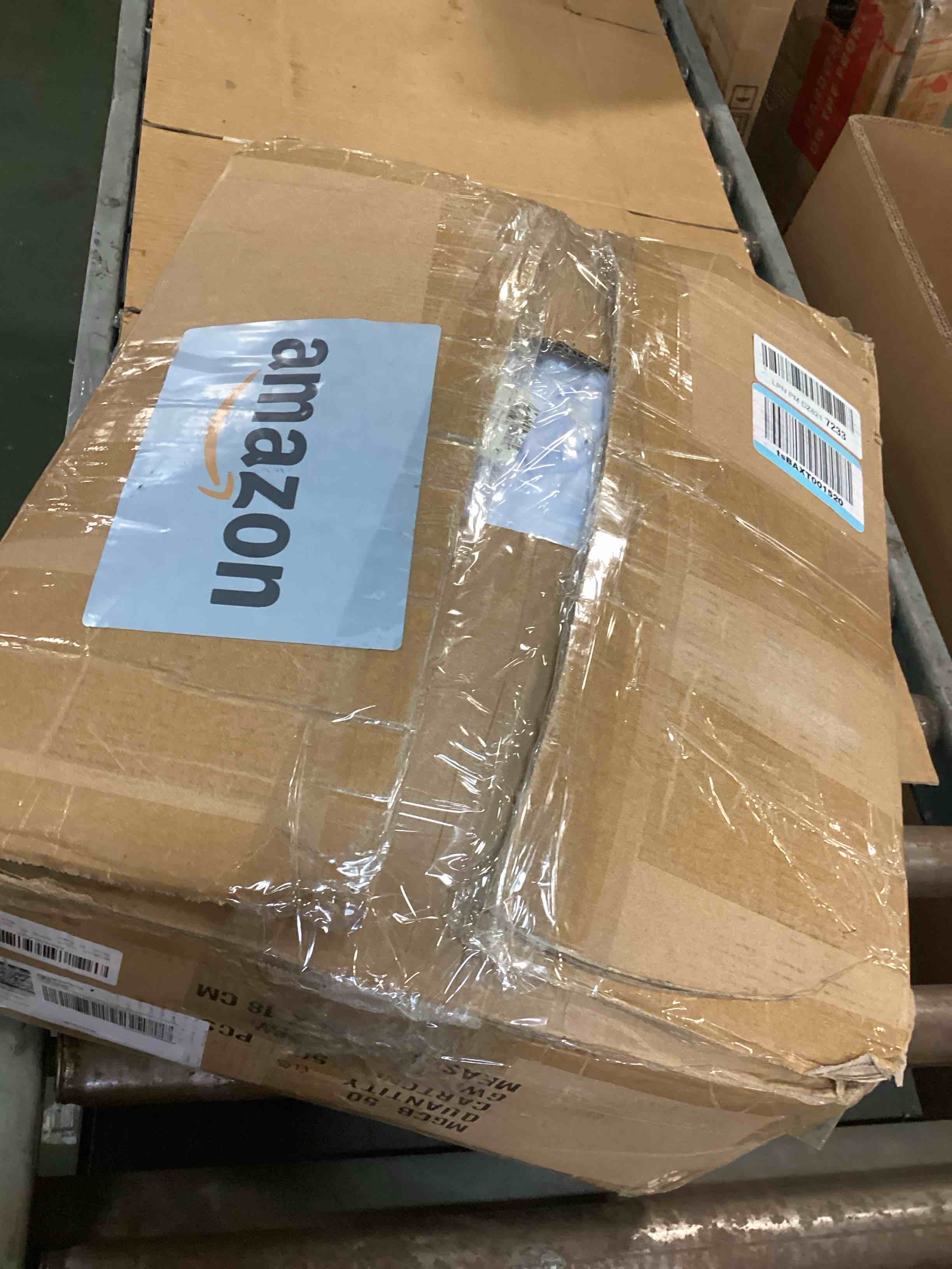 https://s3.amazonaws.com/lotting-images-prod/bidfta/TEA3522608_1750346784018.jpeg