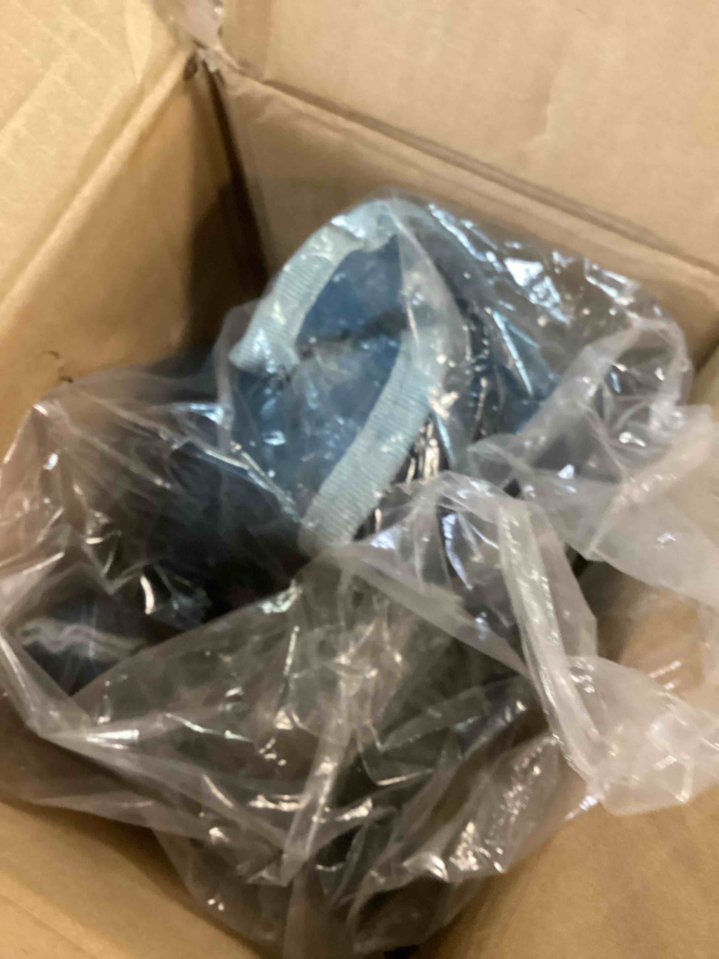 https://s3.amazonaws.com/lotting-images-prod/bidfta/TEA3522619_1750349211926.jpeg