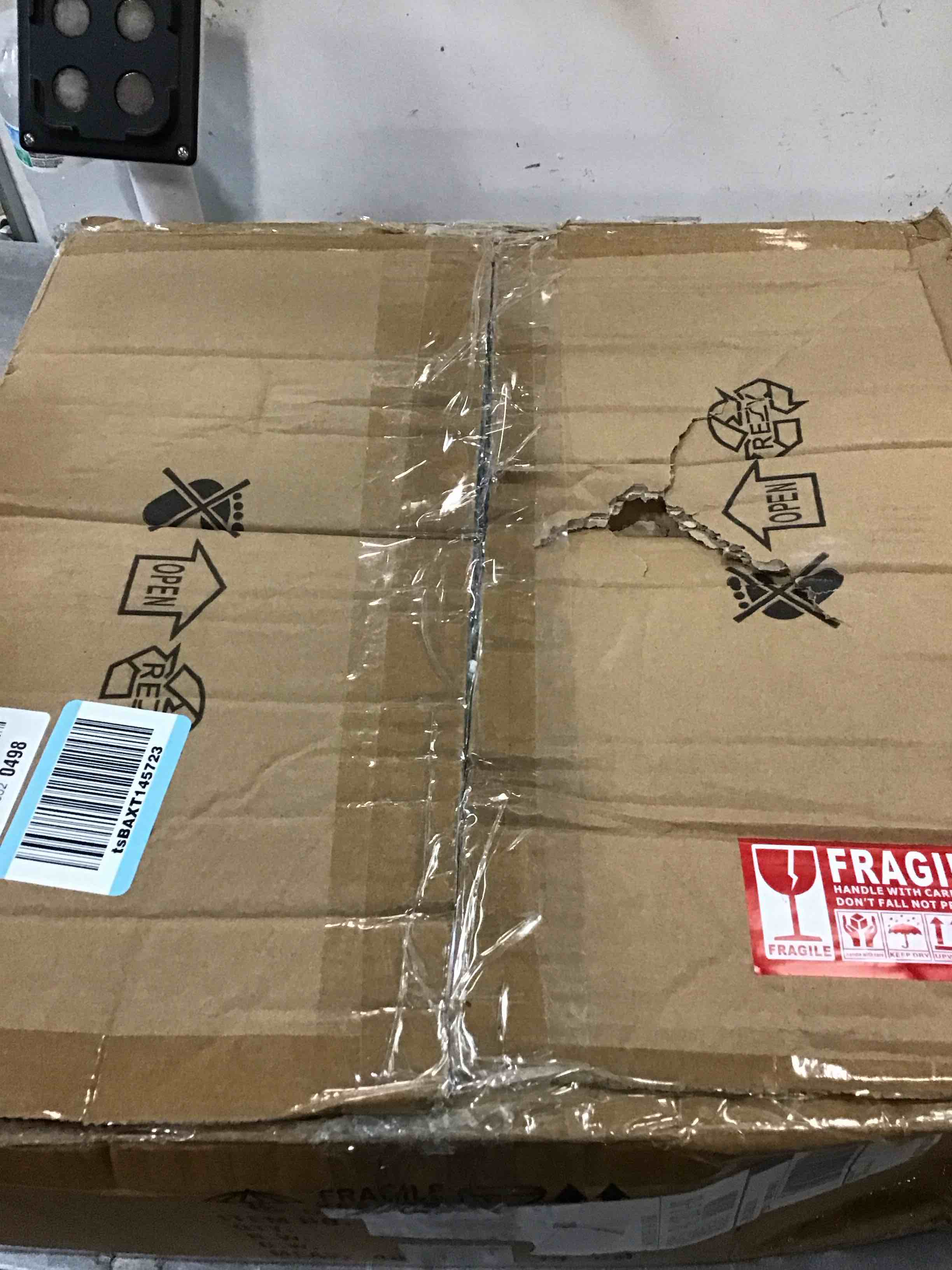 https://s3.amazonaws.com/lotting-images-prod/bidfta/TEA3522878_1750942624401.jpeg