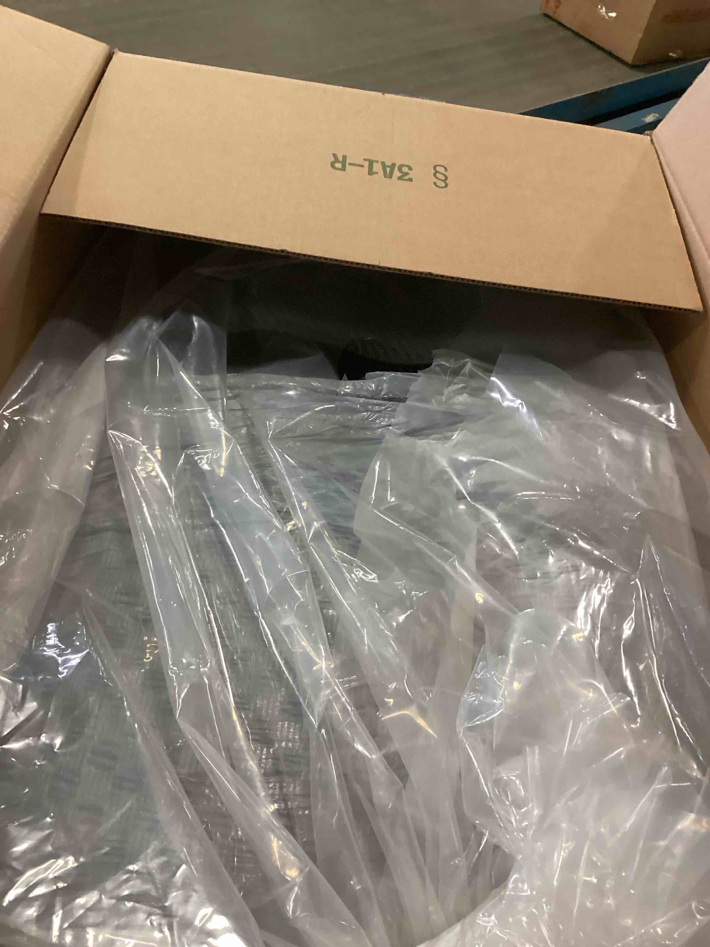 https://s3.amazonaws.com/lotting-images-prod/bidfta/TEA3525883_1749746168647.jpeg