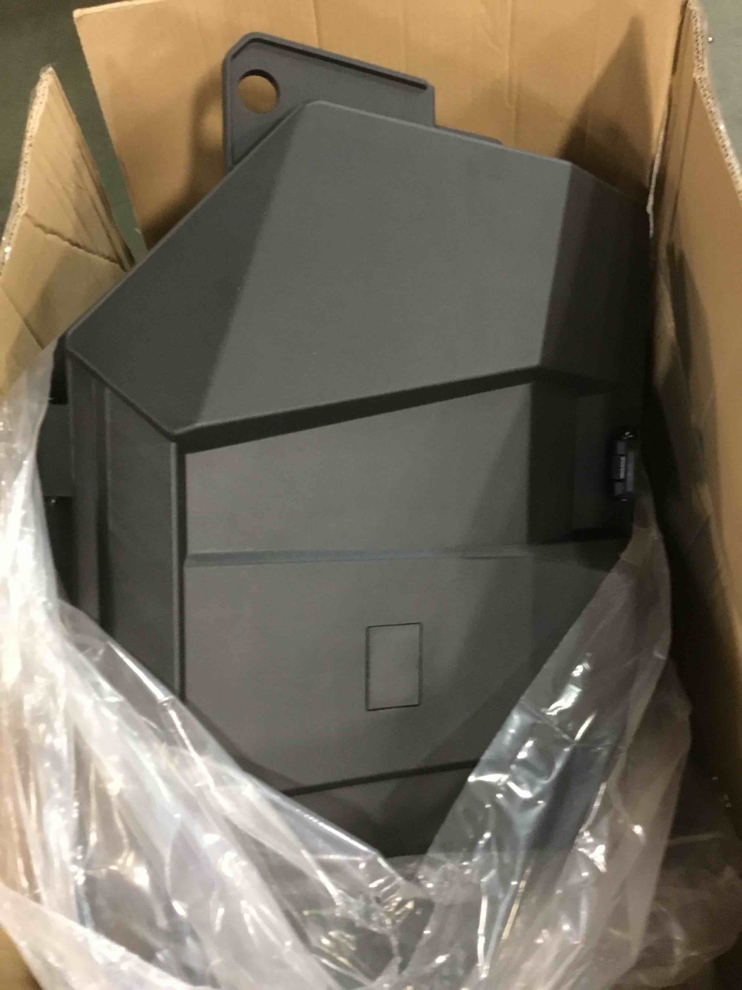https://s3.amazonaws.com/lotting-images-prod/bidfta/TEA3527089_1748607213369.jpeg
