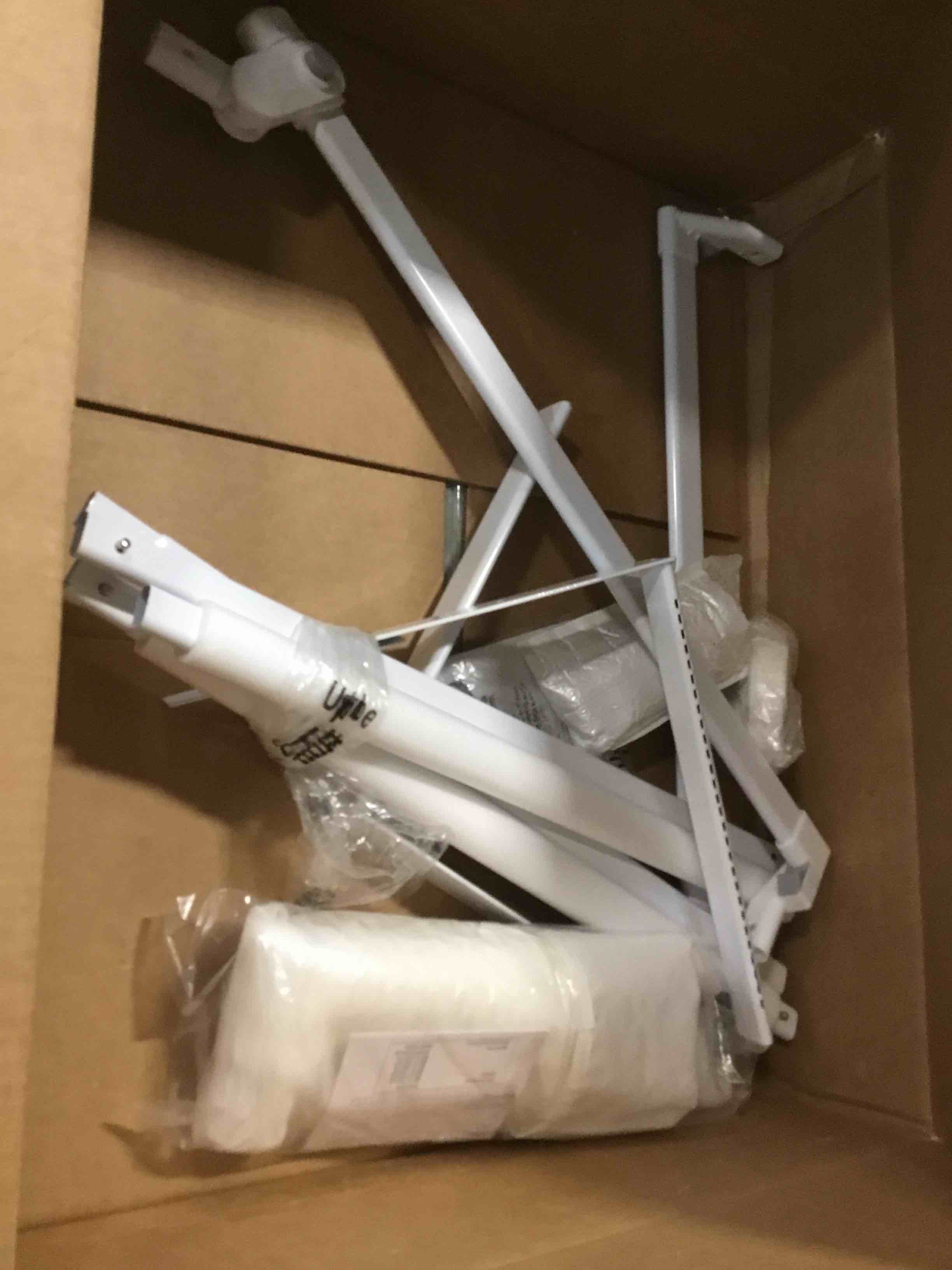https://s3.amazonaws.com/lotting-images-prod/bidfta/TEA3527981_1749151836558.jpeg
