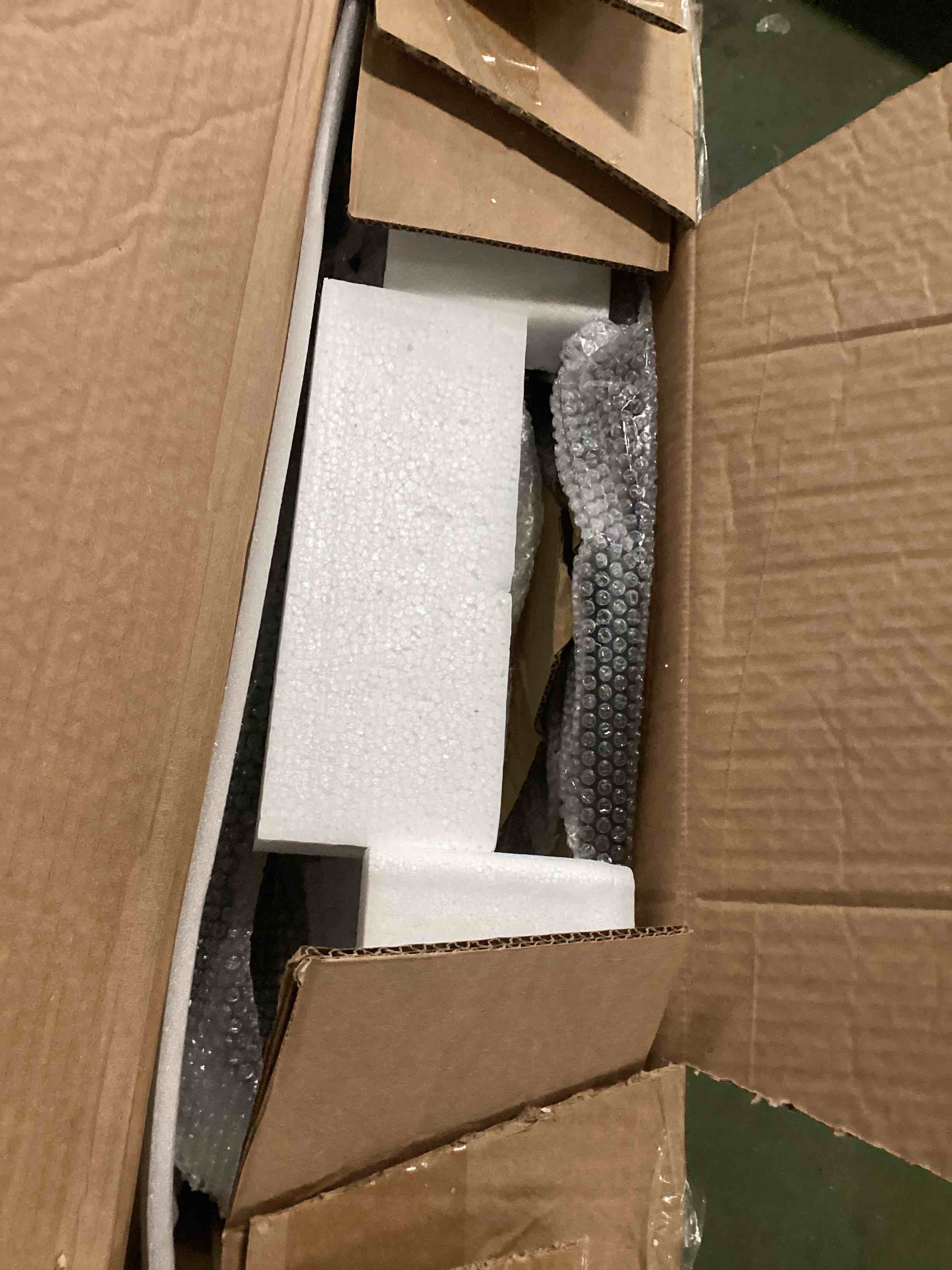 https://s3.amazonaws.com/lotting-images-prod/bidfta/TEA3529294_1749042852737.jpeg