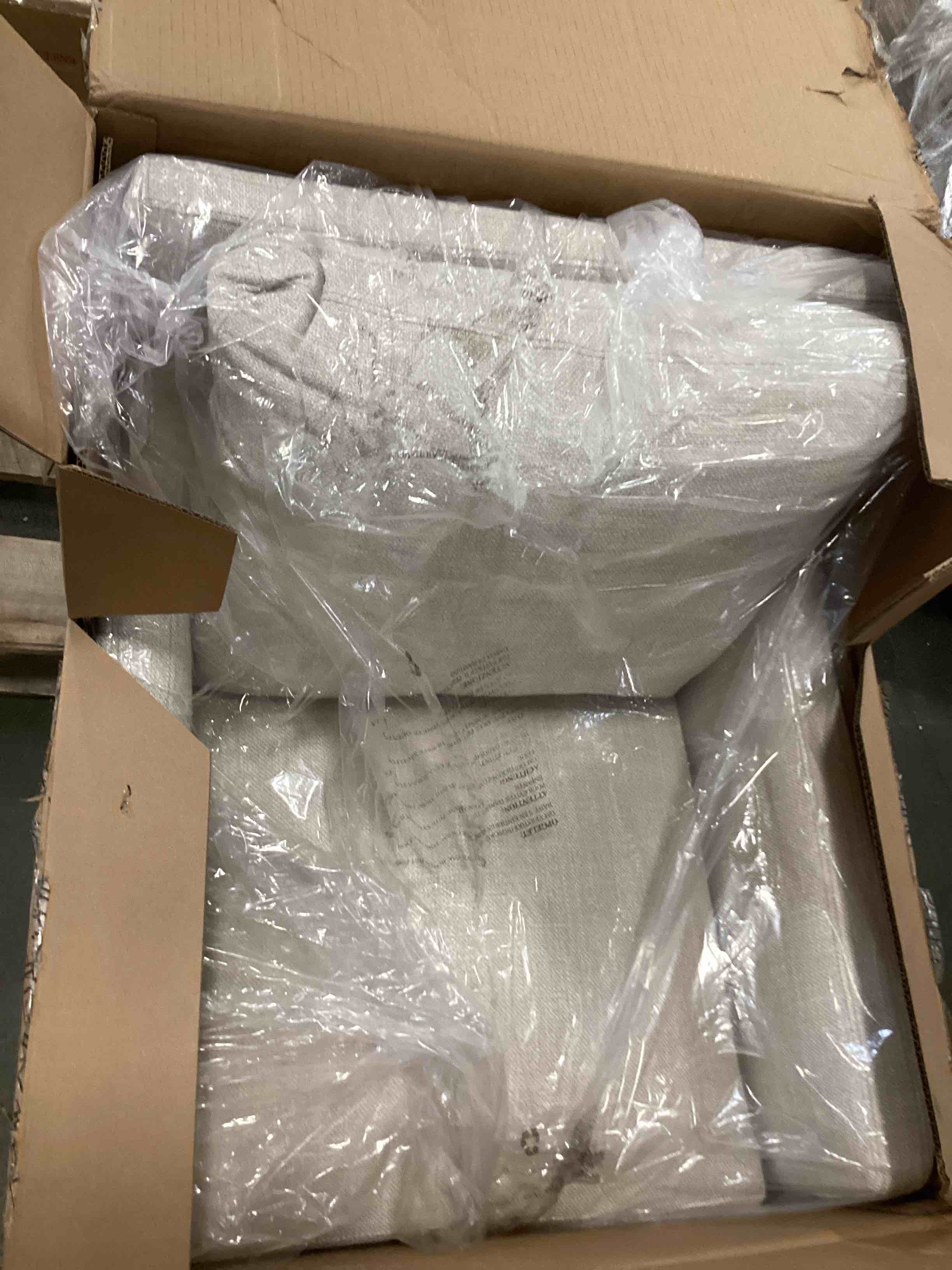 https://s3.amazonaws.com/lotting-images-prod/bidfta/TEA3530167_1749753363805.jpeg