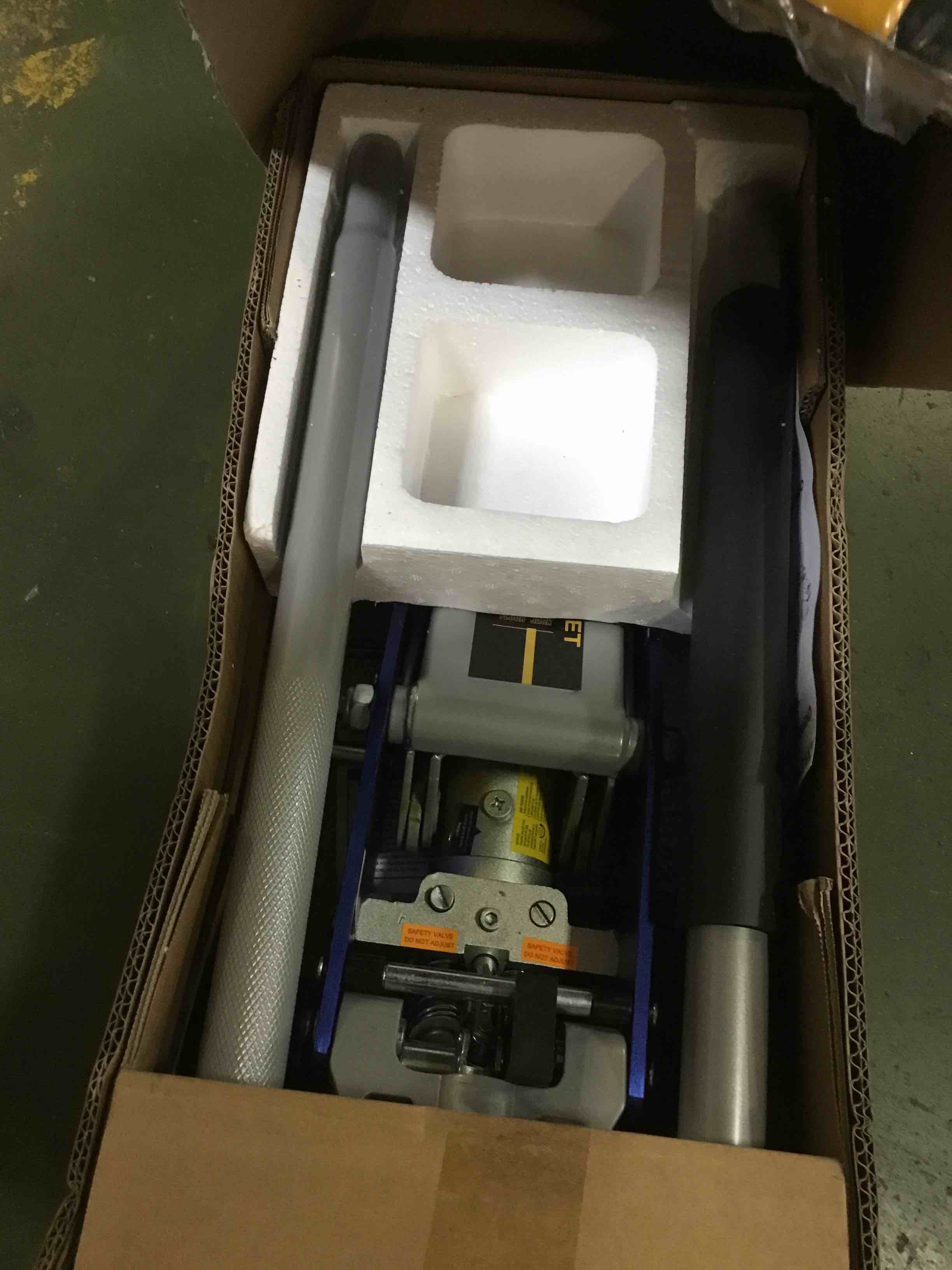 https://s3.amazonaws.com/lotting-images-prod/bidfta/TEA3531824_1751055243656.jpeg