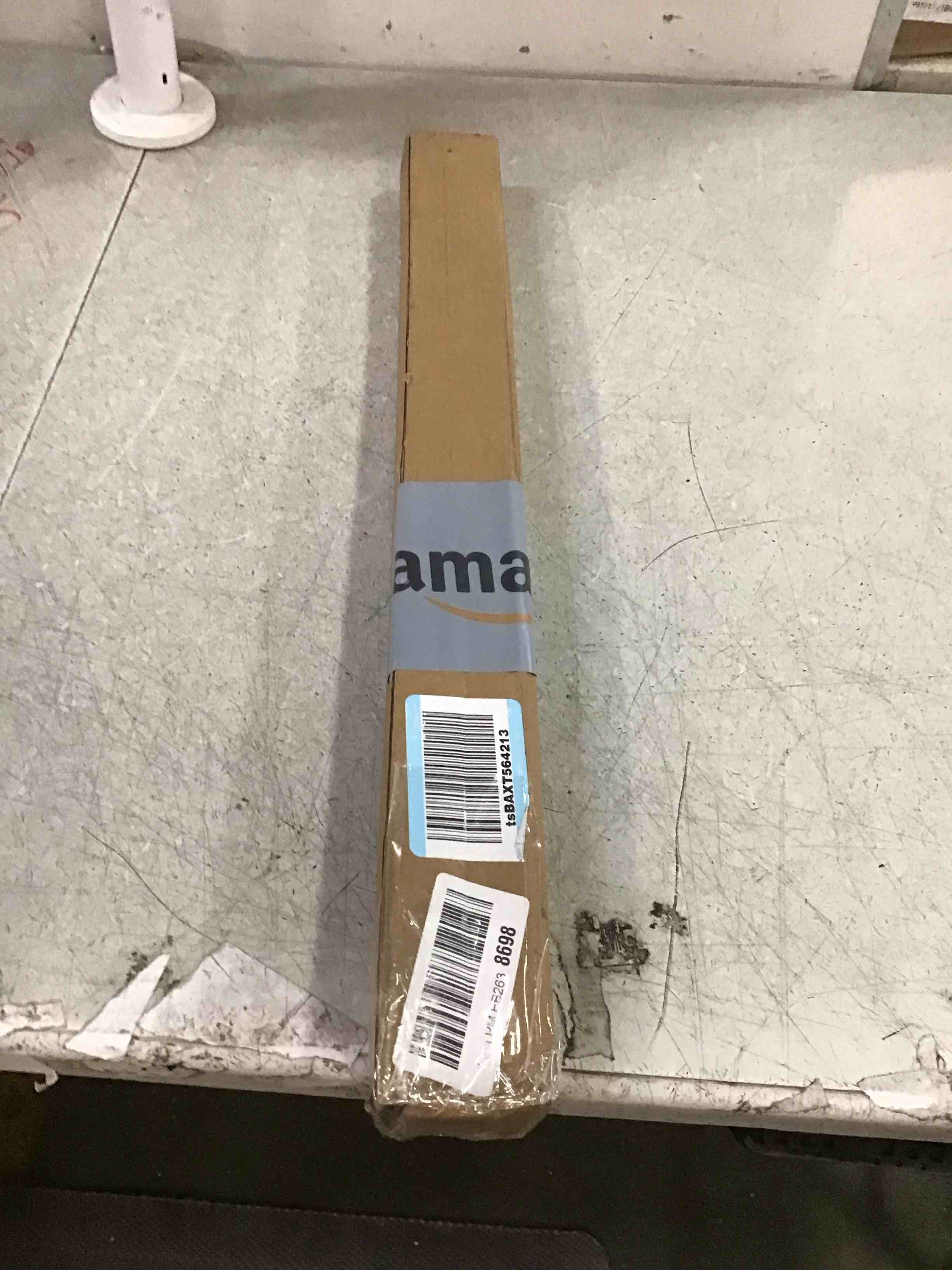 https://s3.amazonaws.com/lotting-images-prod/bidfta/TEA3531827_1751286780302.jpeg