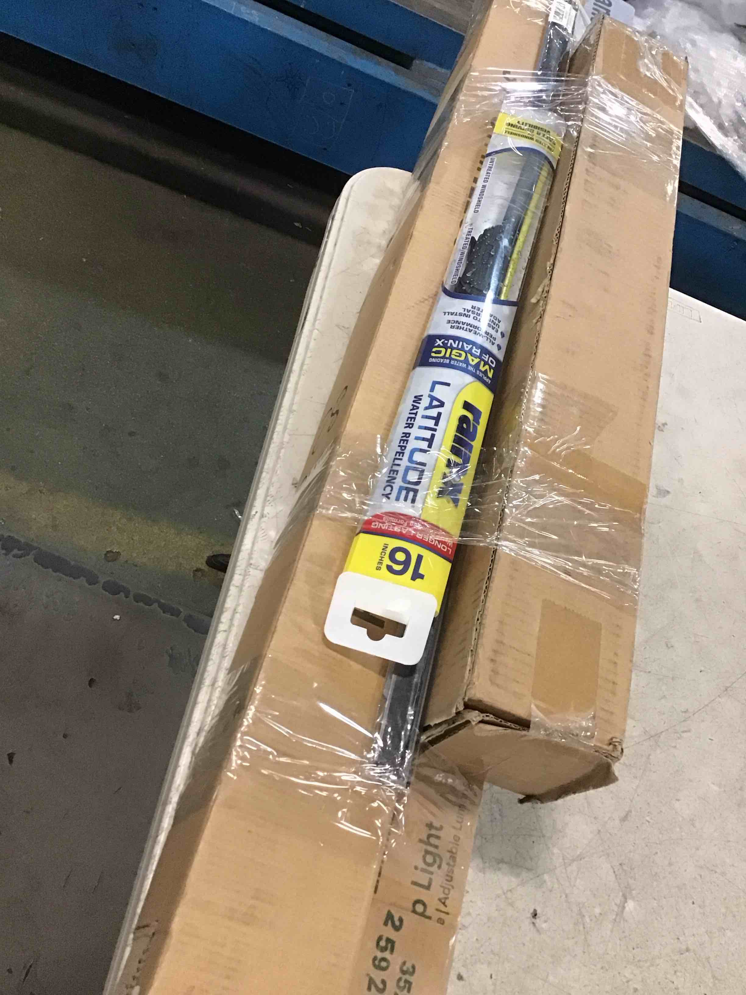 Assorted of  Products for the Maintenance or Decoration of the Home (it can include a variety of sizes and models)