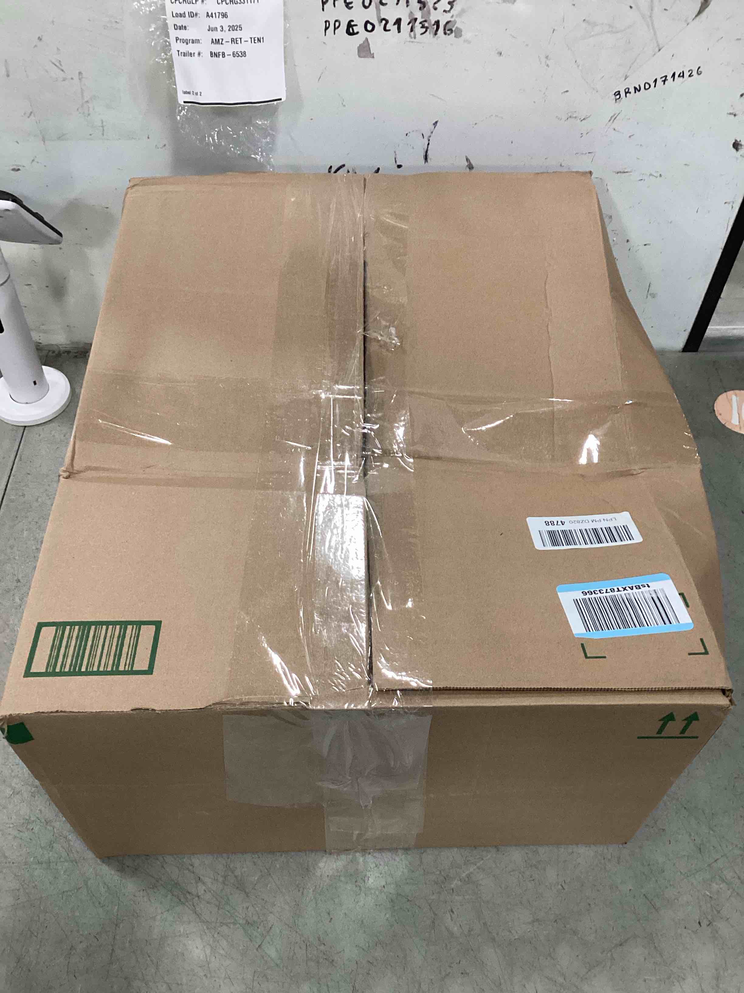 https://s3.amazonaws.com/lotting-images-prod/bidfta/TEA3533423_1749471617542.jpeg
