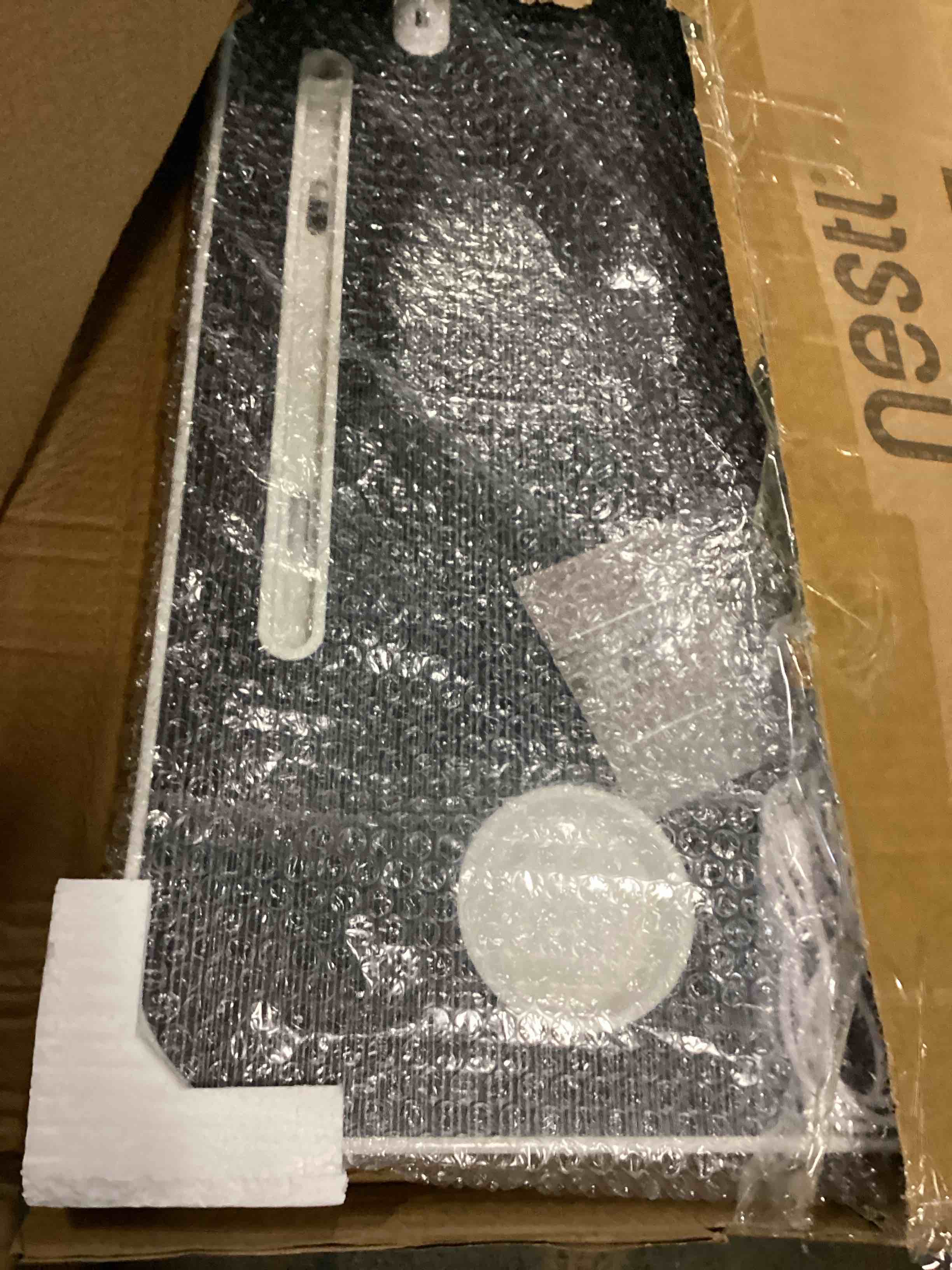 https://s3.amazonaws.com/lotting-images-prod/bidfta/TEA3533555_1749498020378.jpeg