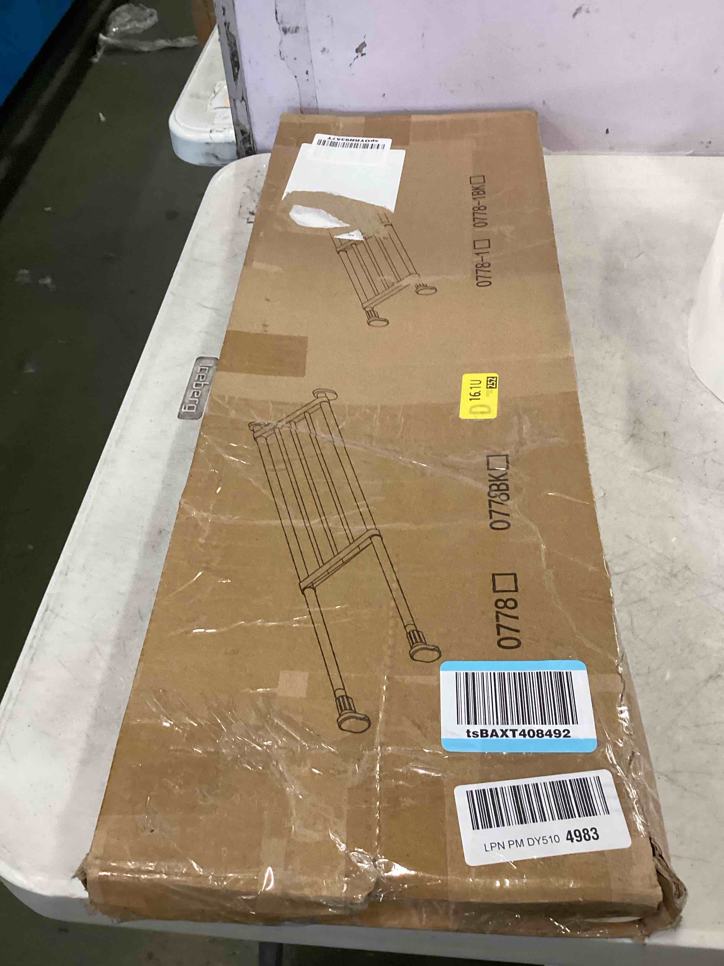 https://s3.amazonaws.com/lotting-images-prod/bidfta/TEA3533732_1749649766741.jpeg