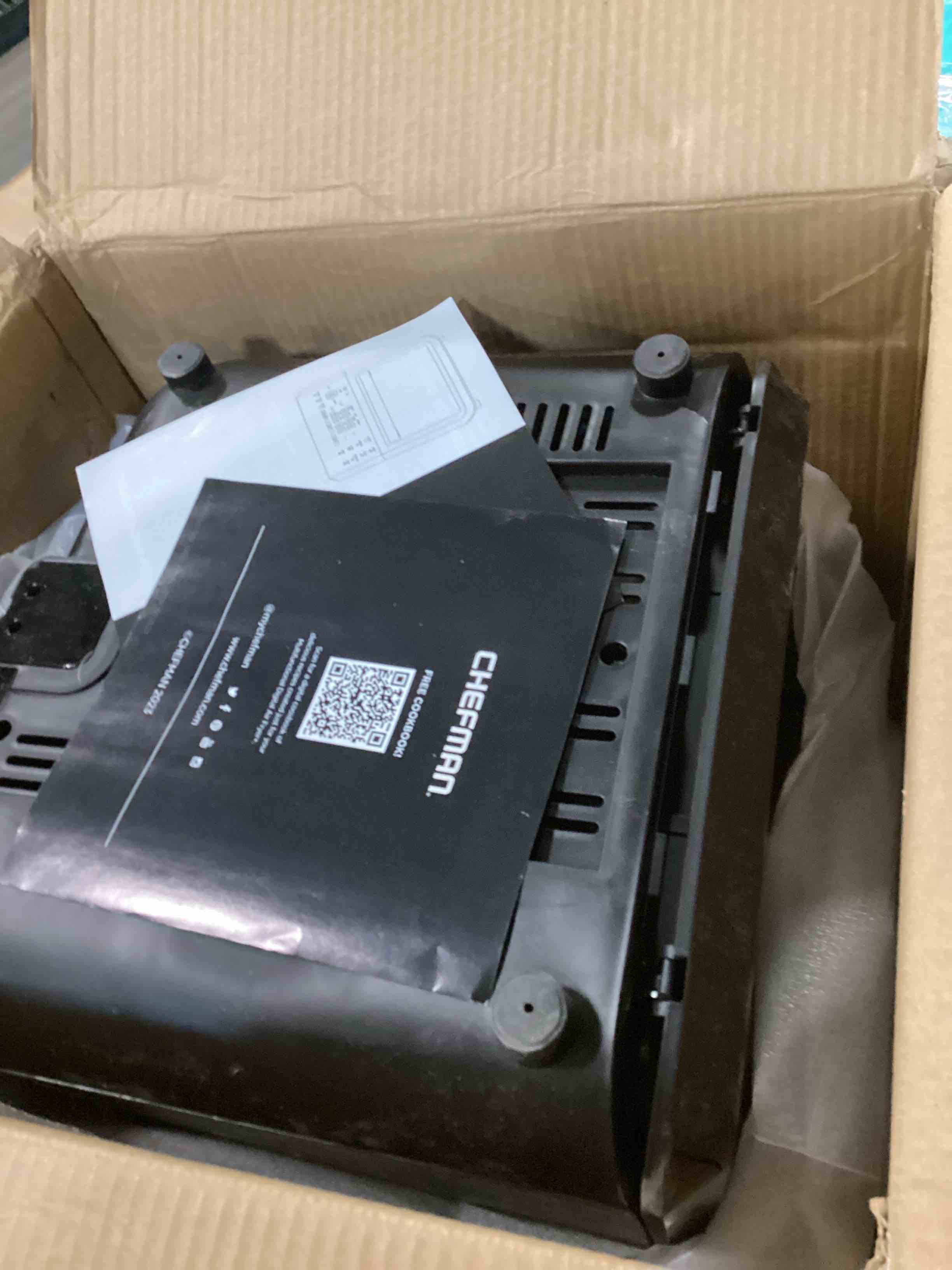 https://s3.amazonaws.com/lotting-images-prod/bidfta/TEA3535014_1748348692259.jpeg