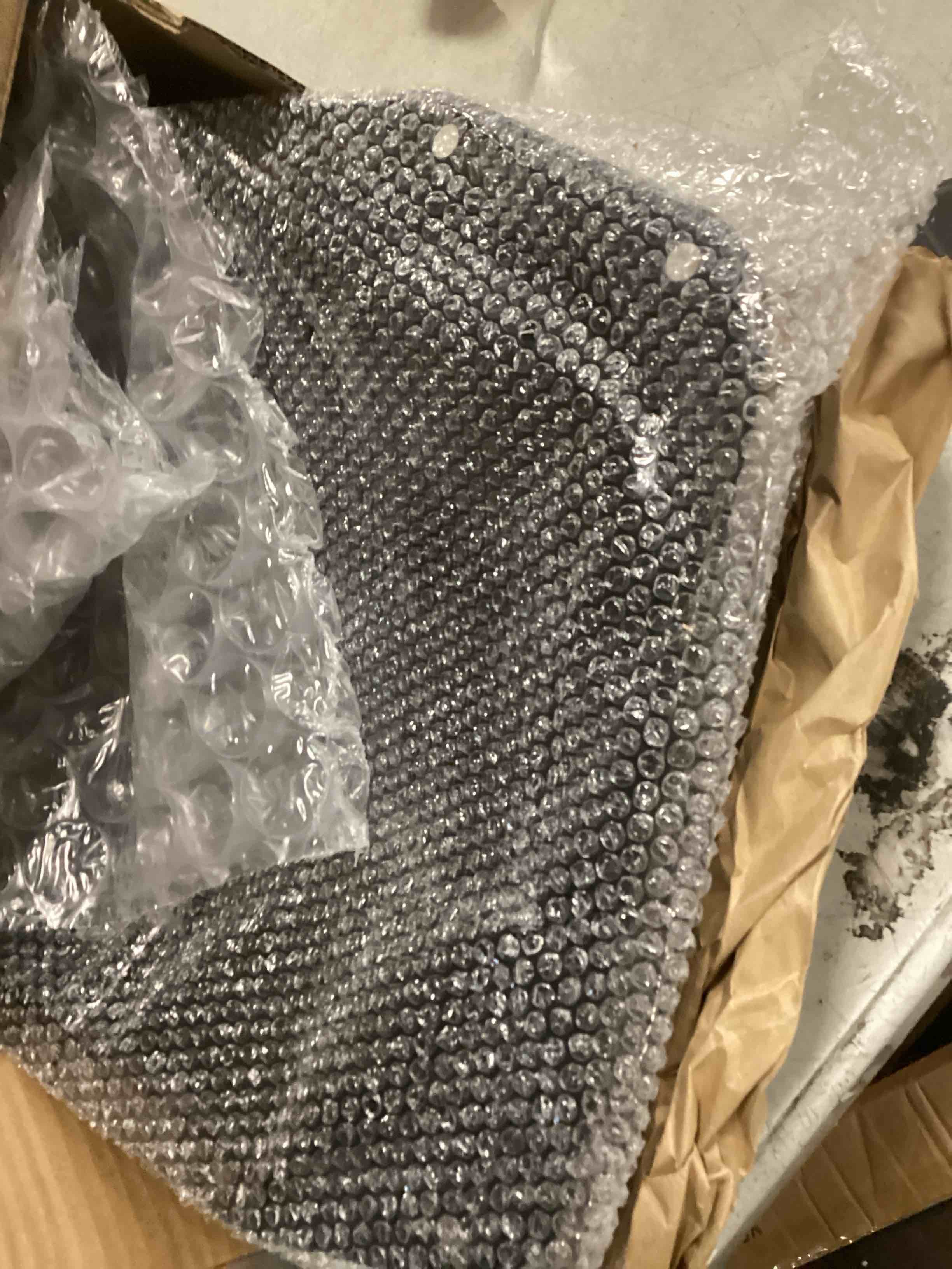 https://s3.amazonaws.com/lotting-images-prod/bidfta/TEA3535807_1748621696553.jpeg