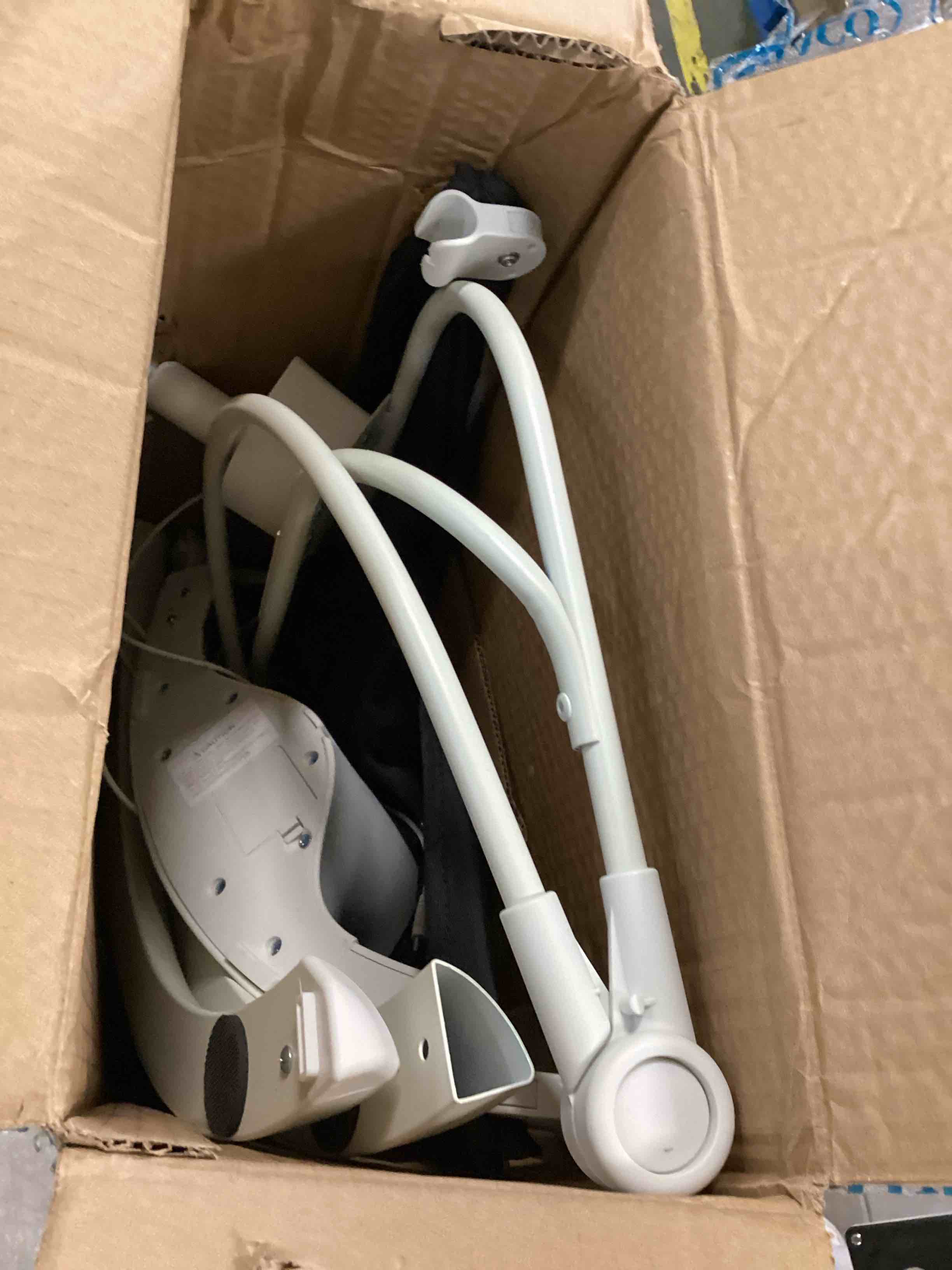https://s3.amazonaws.com/lotting-images-prod/bidfta/TEA3538198_1748866775272.jpeg