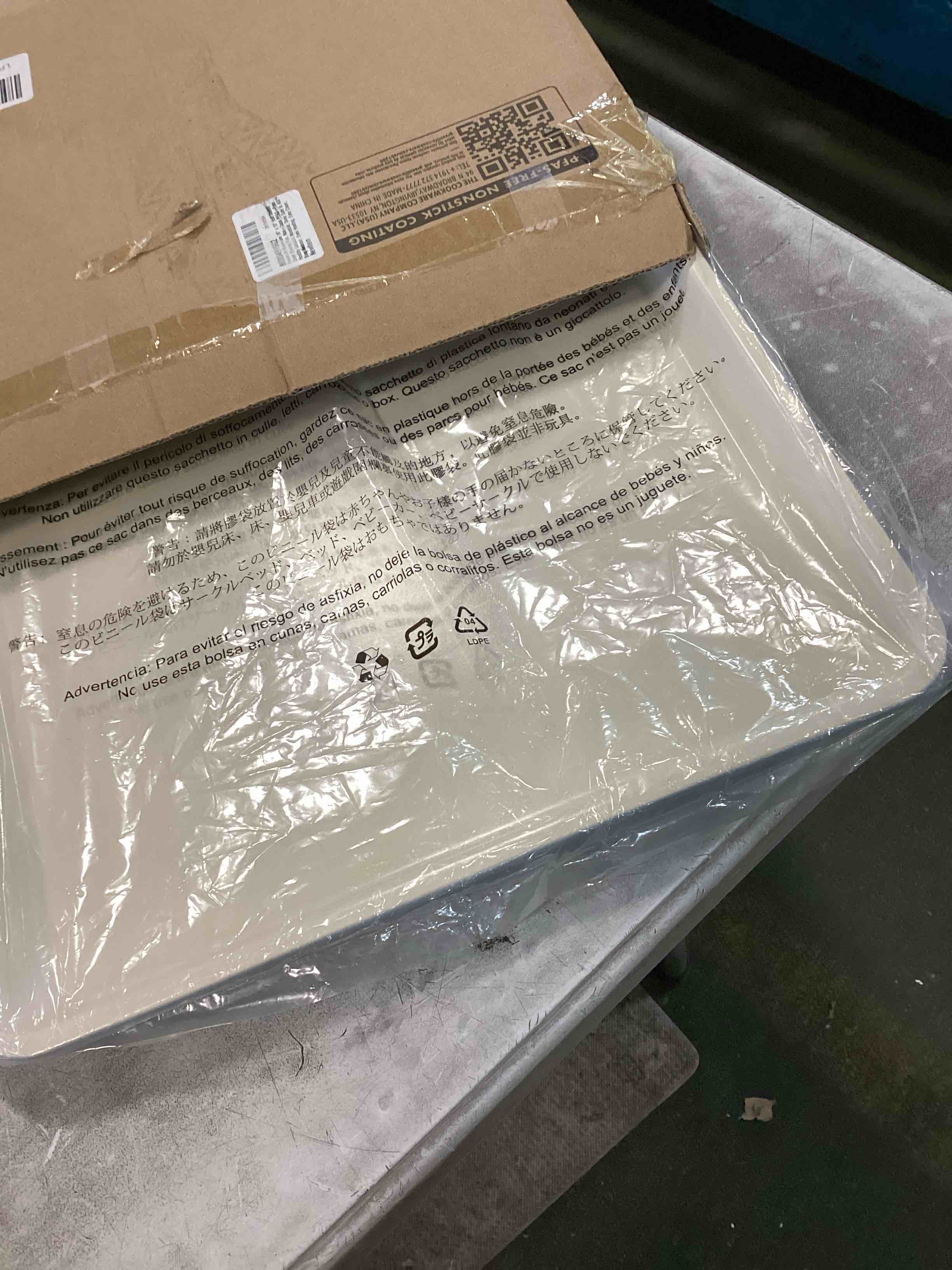 https://s3.amazonaws.com/lotting-images-prod/bidfta/TEA3538255_1748876091908.jpeg