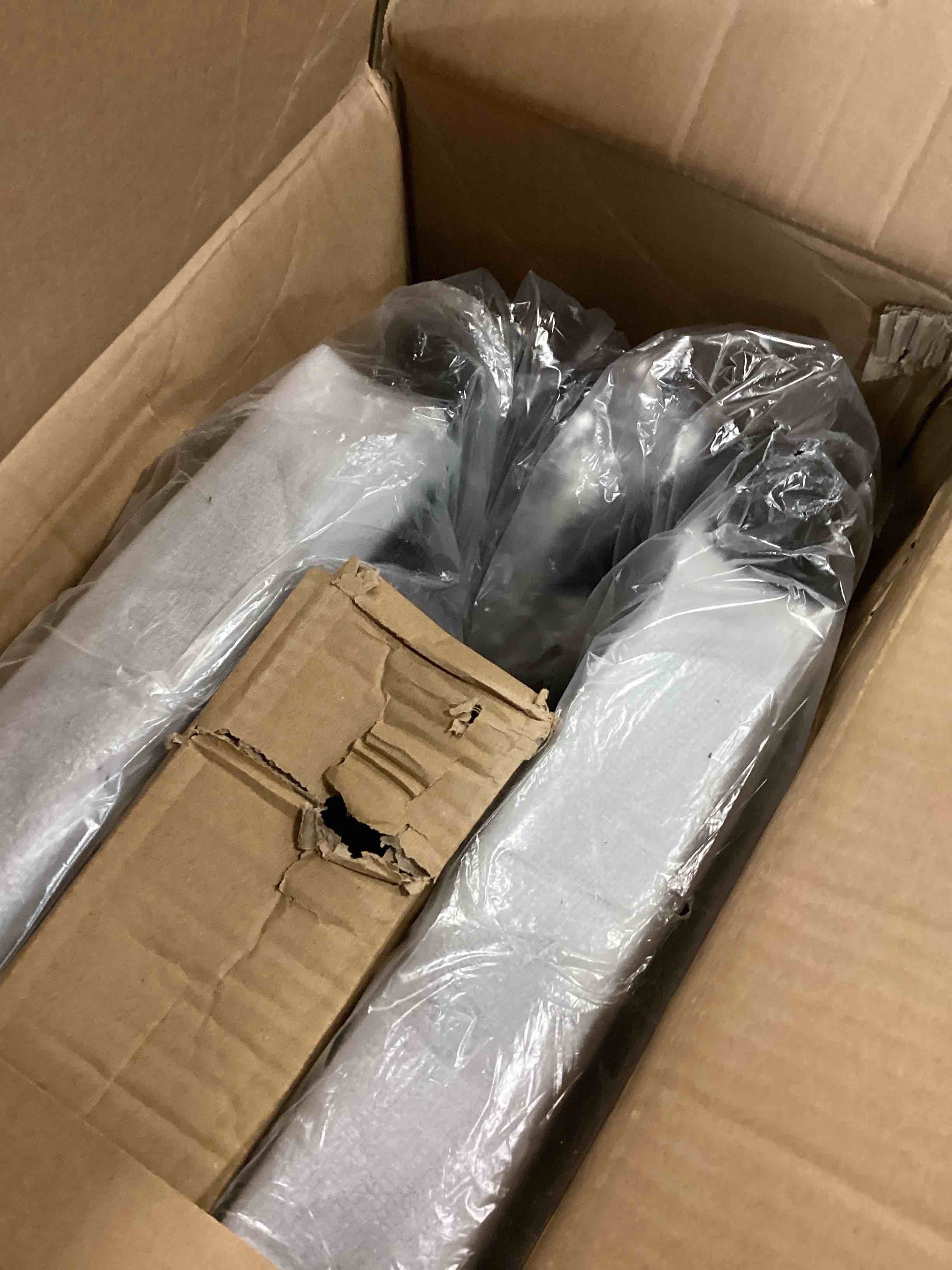 https://s3.amazonaws.com/lotting-images-prod/bidfta/TEA3538258_1748875851512.jpeg